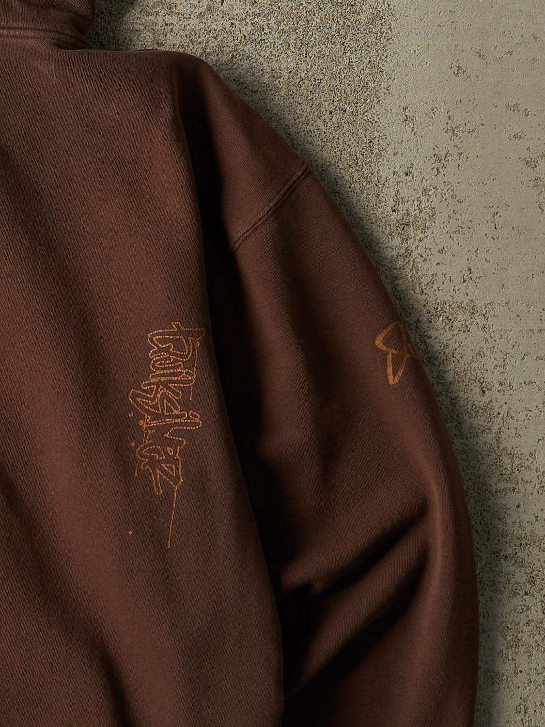 Vintage Y2K Brown Quiksilver Zip Up Hoodie (L/XL)