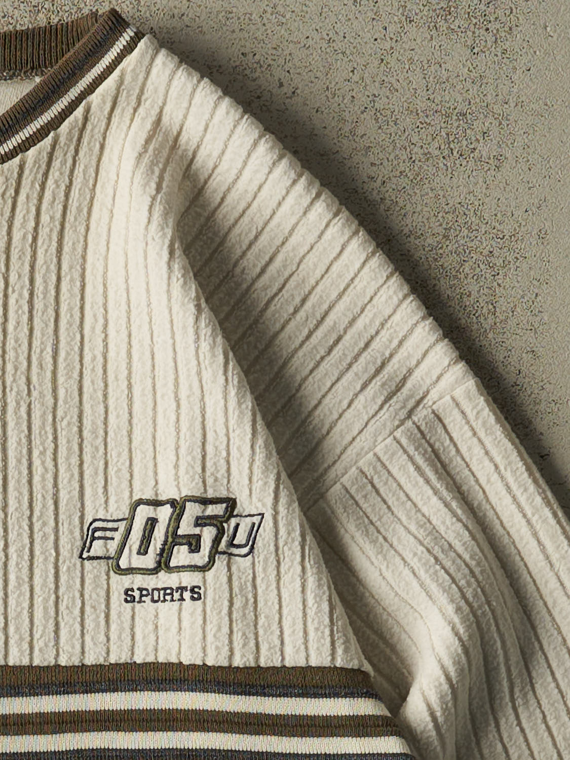 Vintage Y2K Beige Fubu Fleece Long Sleeve (XL)