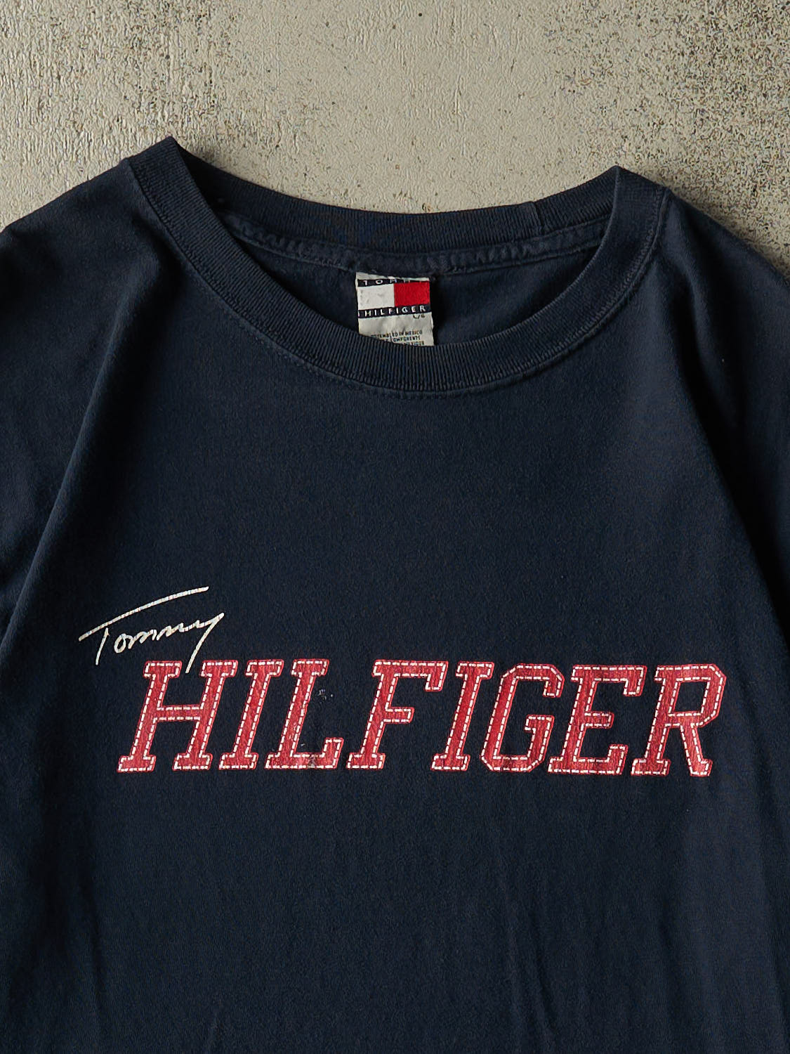 Vintage Y2K Navy Blue Tommy Hilfiger Logo Tee (L/XL)