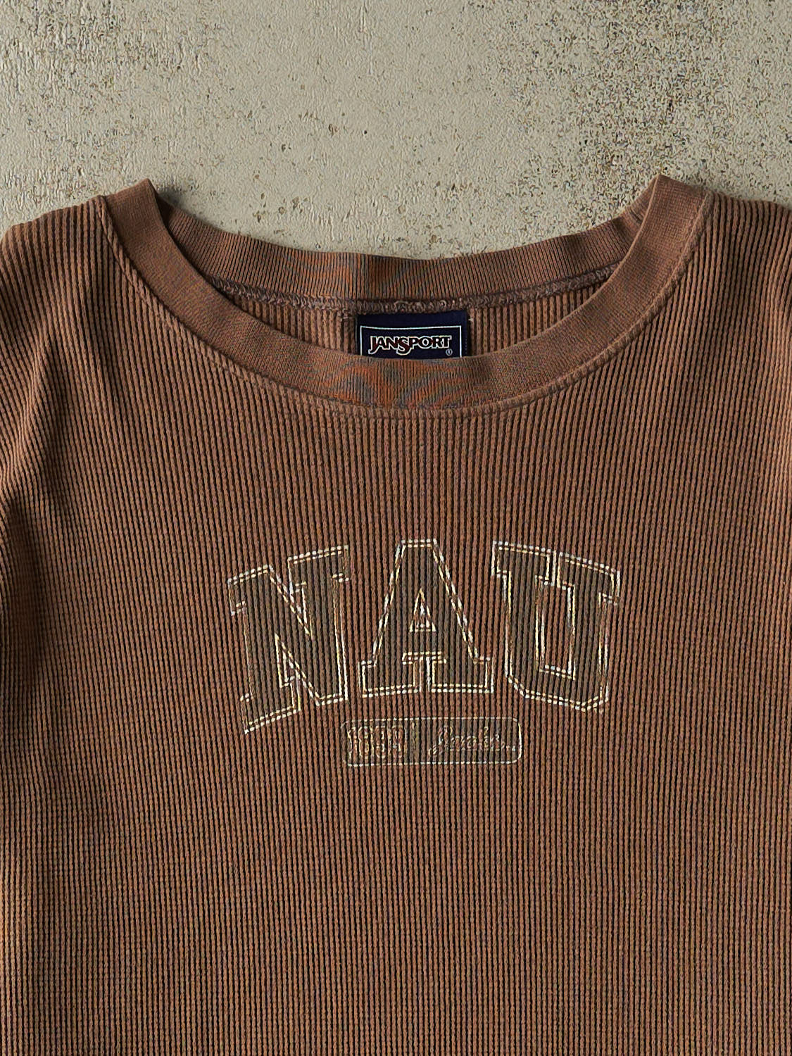 Vintage Y2K Brown NAU Thermal Long Sleeve (L/XL)