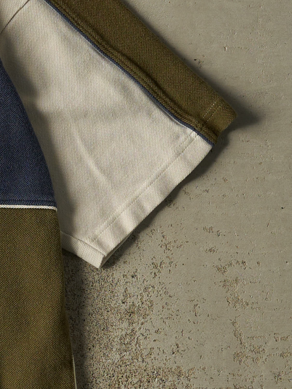 Vintage Y2K Beige Multi Colour Quarter Button Tee (M/L)