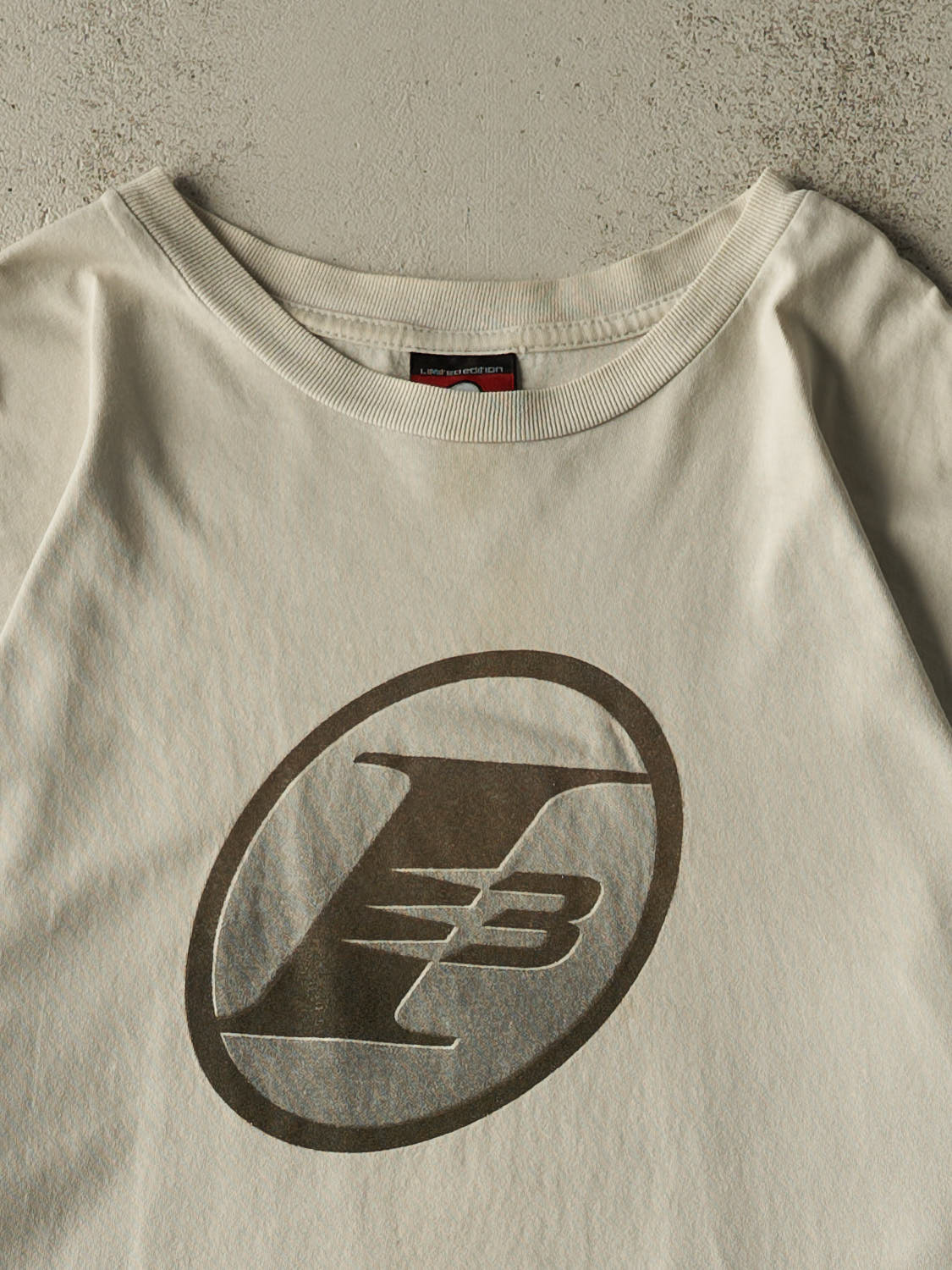 Vintage Y2K Beige Reebok Iverson Logo Tee (XXL/XXXL)