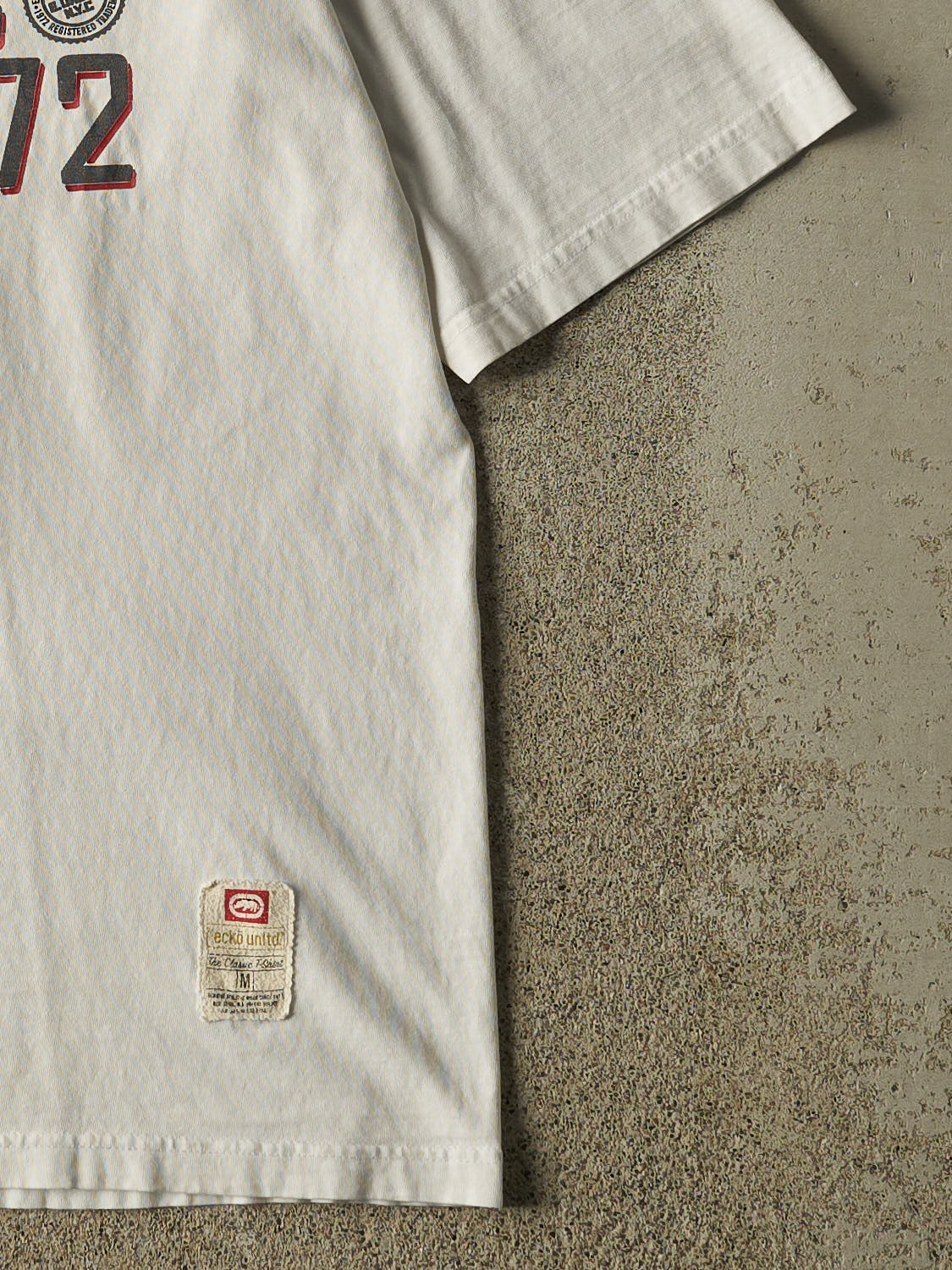 Vintage Y2K White Ecko World Famous Tee (L/XL)