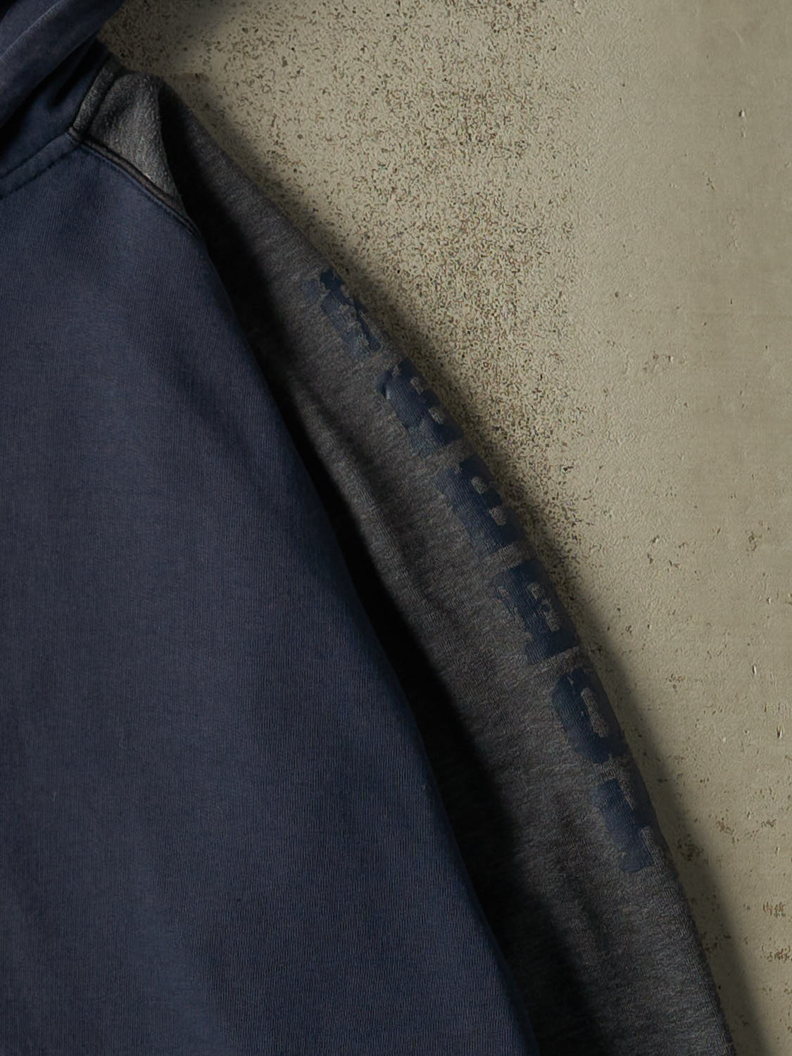 Vintage Y2K Navy Blue Reebok Zip Up Hoodie (L/XL)