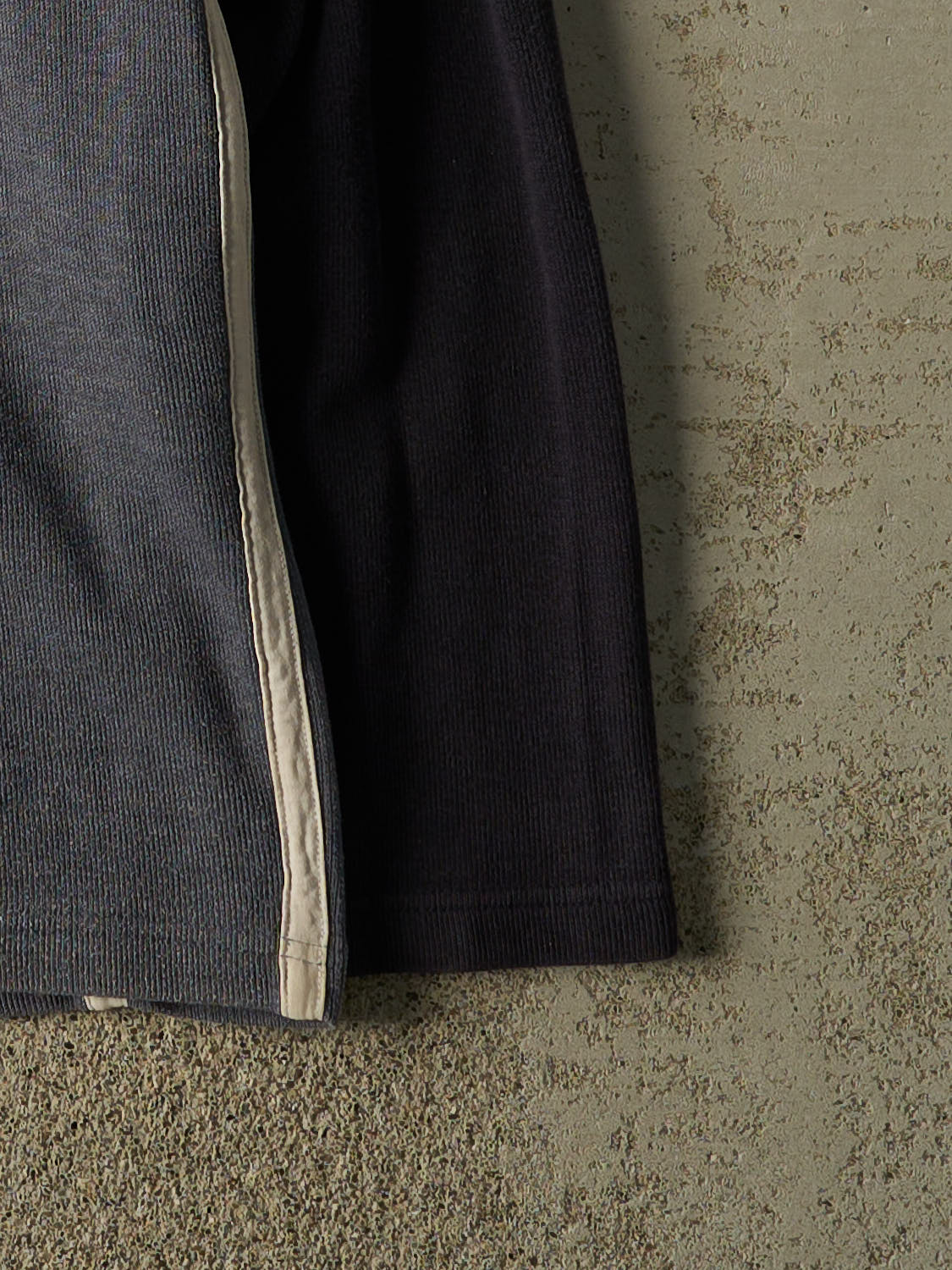 Vintage Y2K Grey Nevada Thermal Long Sleeve (XL)
