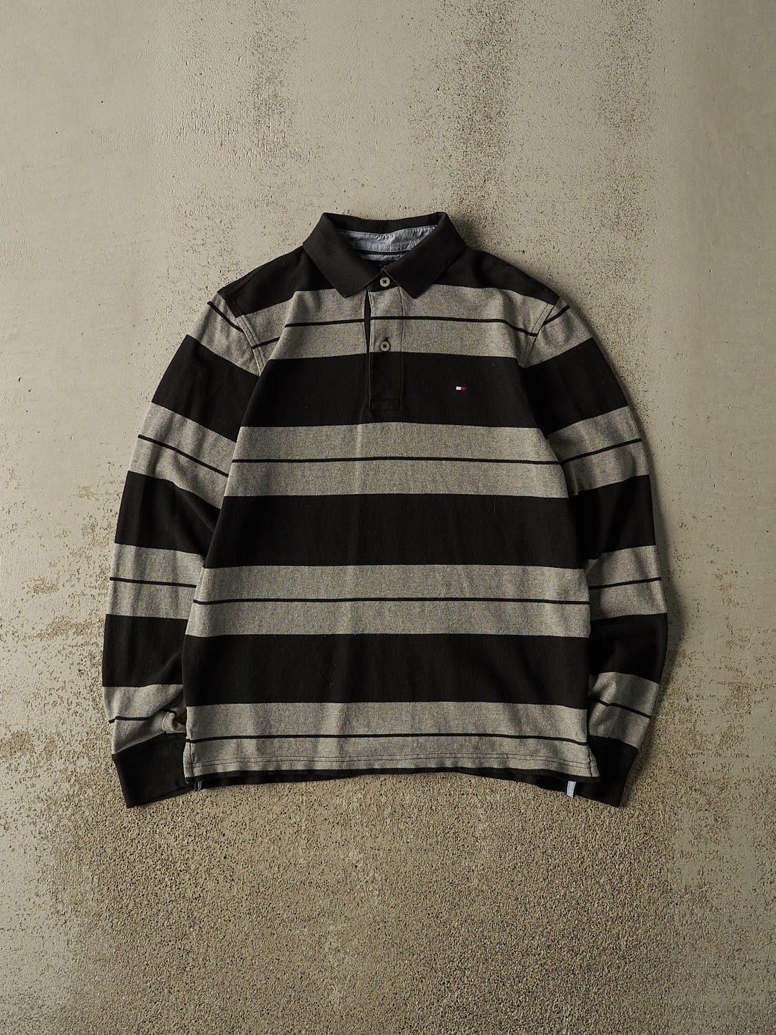 Vintage Y2K Grey Tommy Hilfiger Striped Quarter Button Long Sleeve (XS/S)