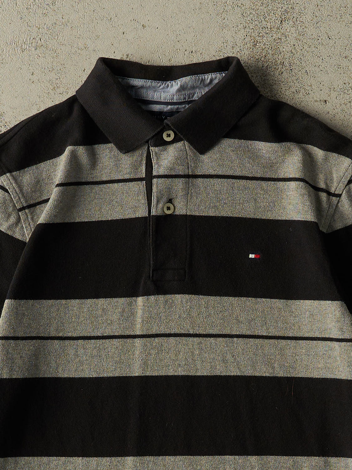 Vintage Y2K Grey Tommy Hilfiger Striped Quarter Button Long Sleeve (XS/S)