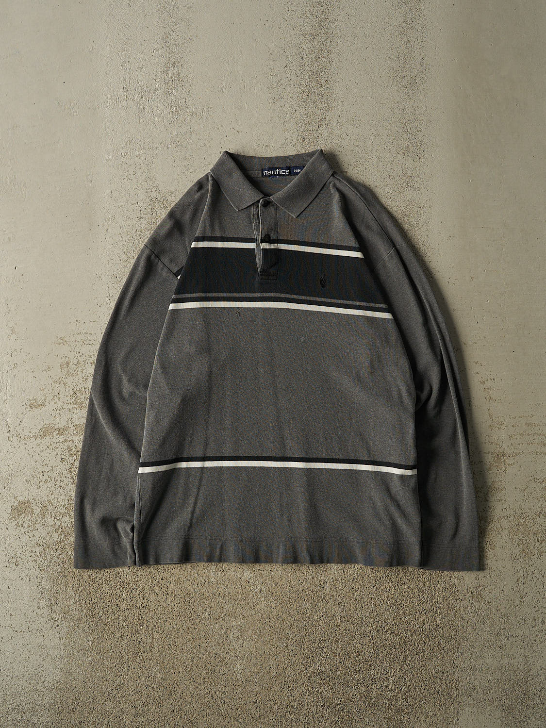Vintage Y2K Grey Nautica Quarter Button Long Sleeve (M/L)