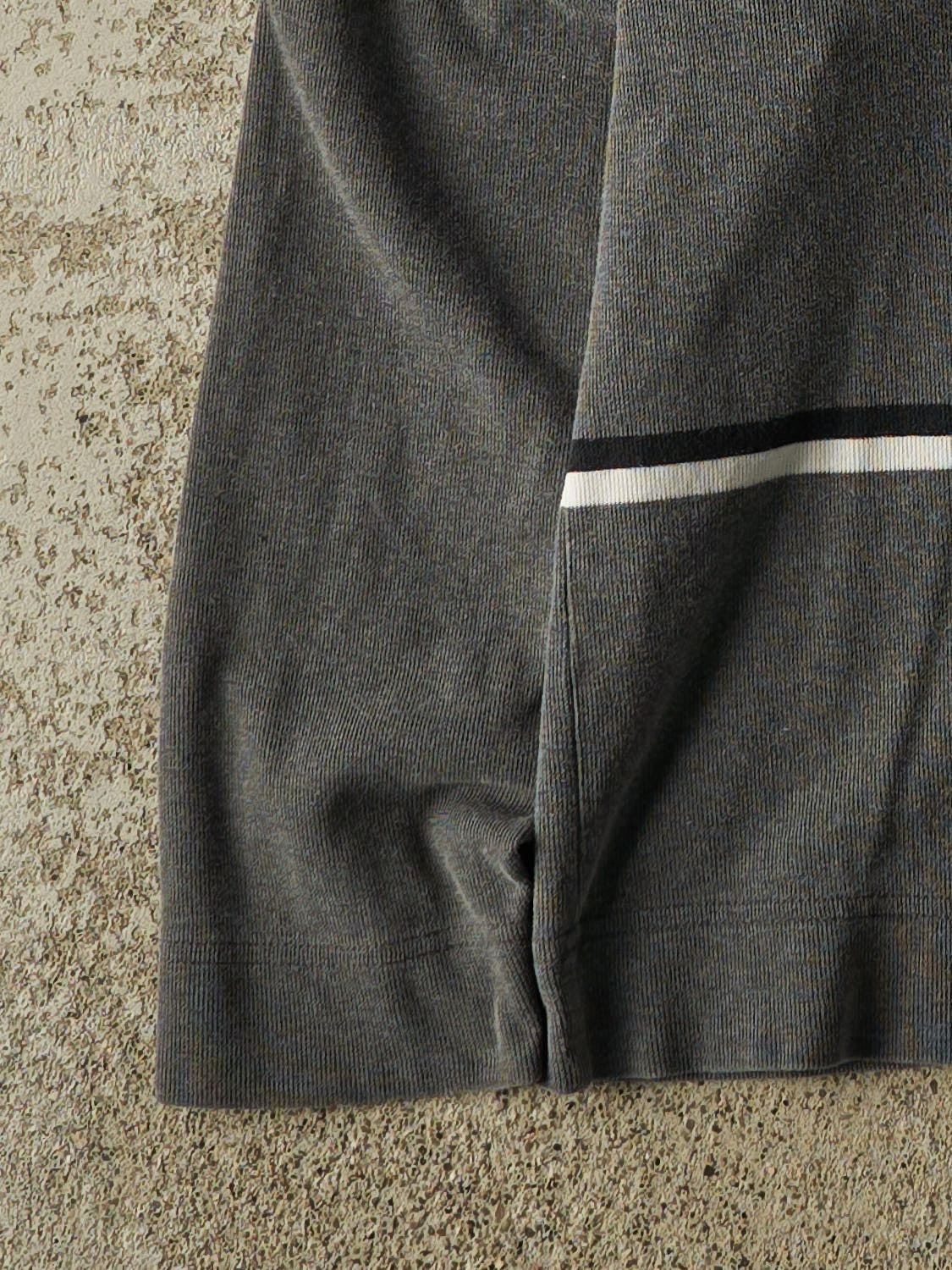 Vintage Y2K Grey Nautica Quarter Button Long Sleeve (M/L)