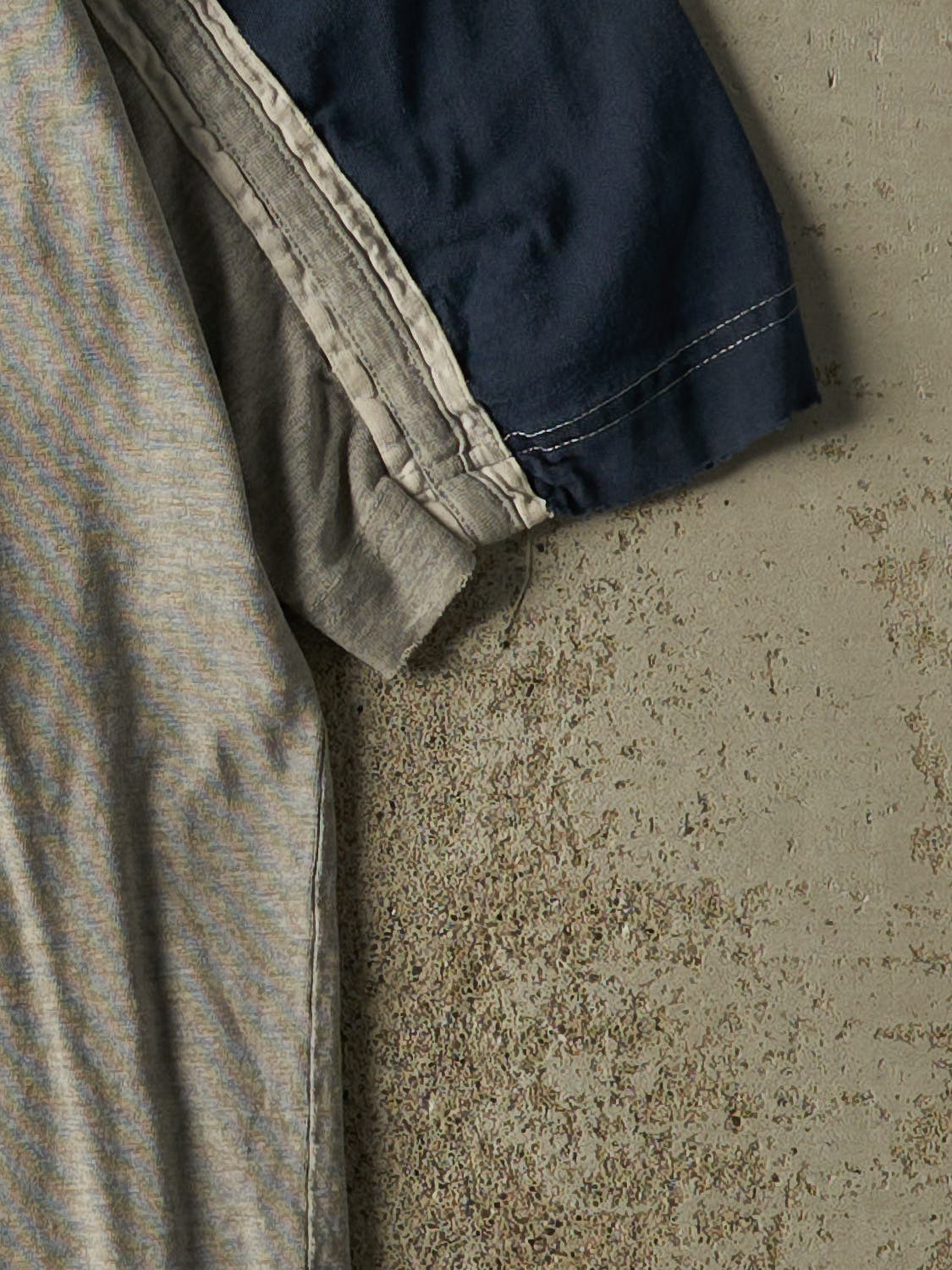 Vintage Y2K Grey Point Zero Striped Tee (M/L)
