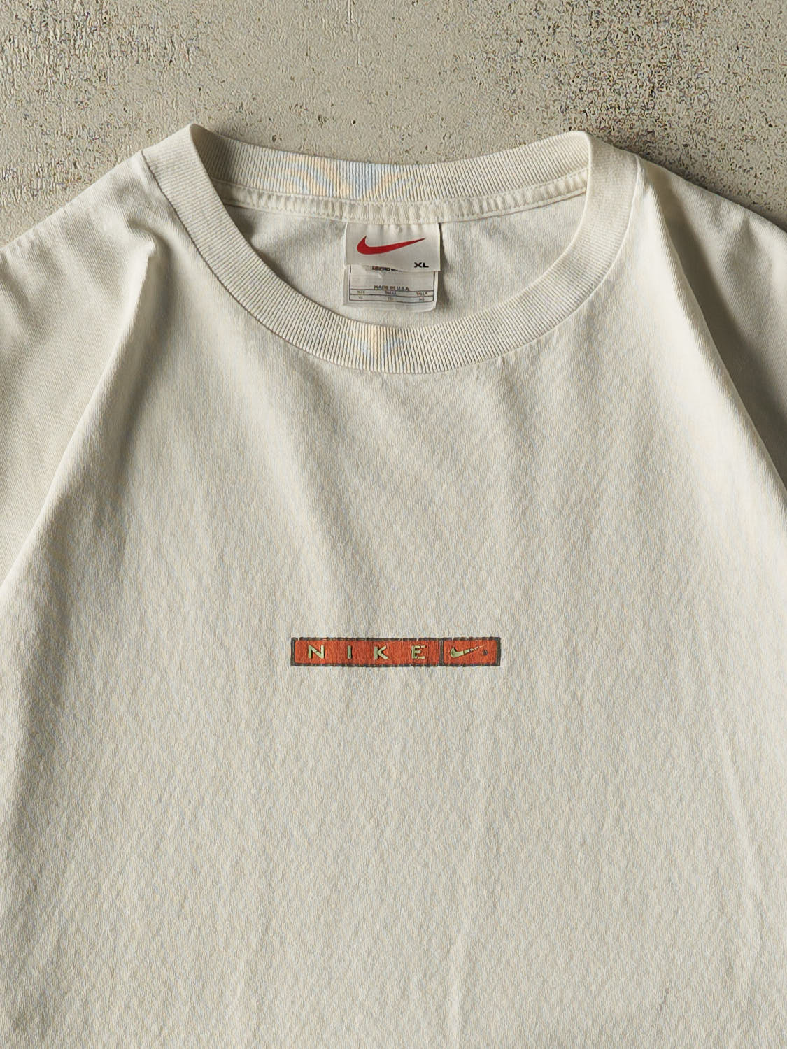 Vintage Y2K White Nike Logo Tee (XL)