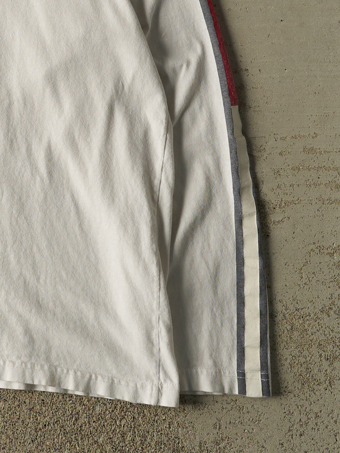 Vintage Y2K White Tommy Jeans Logo Long Sleeve (L/XL)