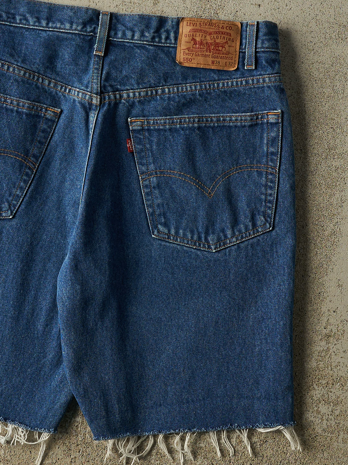 Vintage 90s Dark Wash Levi's 550 Cut Off Jean Shorts (37x9)
