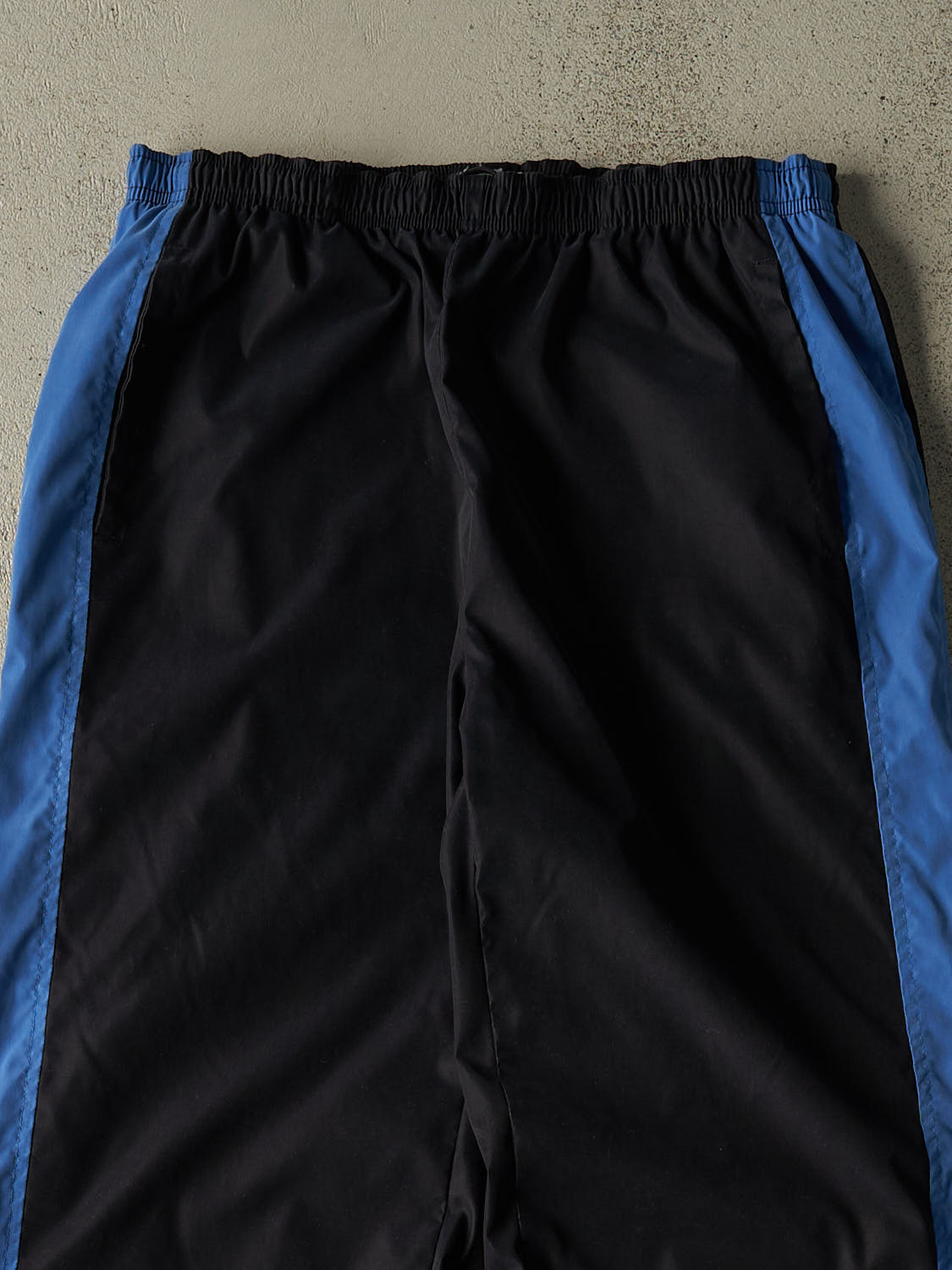 Vintage Y2K Black Nike Track Pants (28x29)