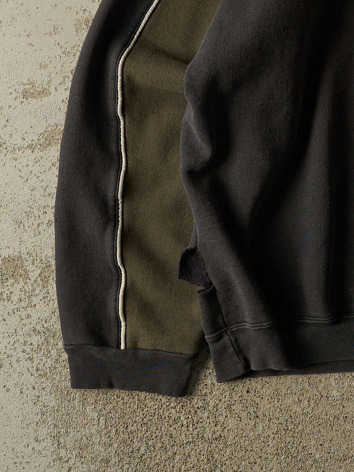Vintage Y2K Faded Black Blank Hoodie (XL/XXL)