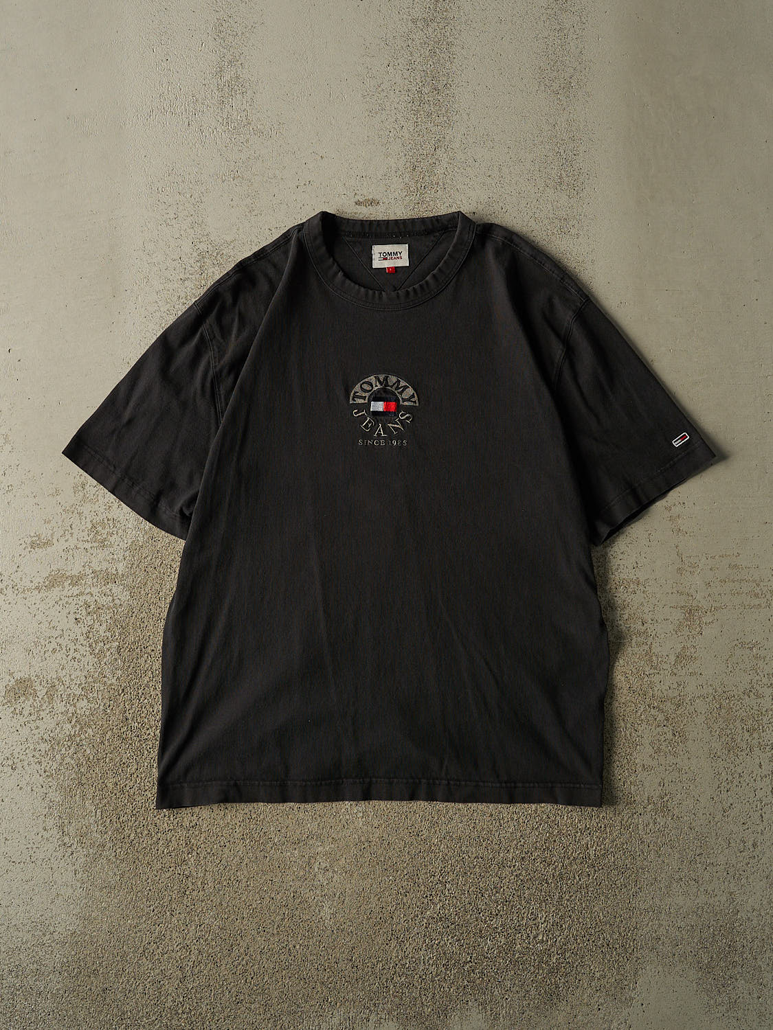 Vintage Y2K Faded Black Tommy Jeans Embroidered Logo Tee (XL)