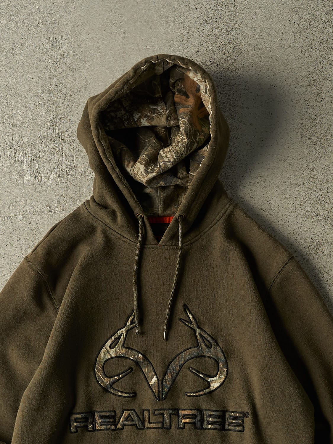 Vintage Y2K Green Realtree Embroidered Hoodie (M/L)