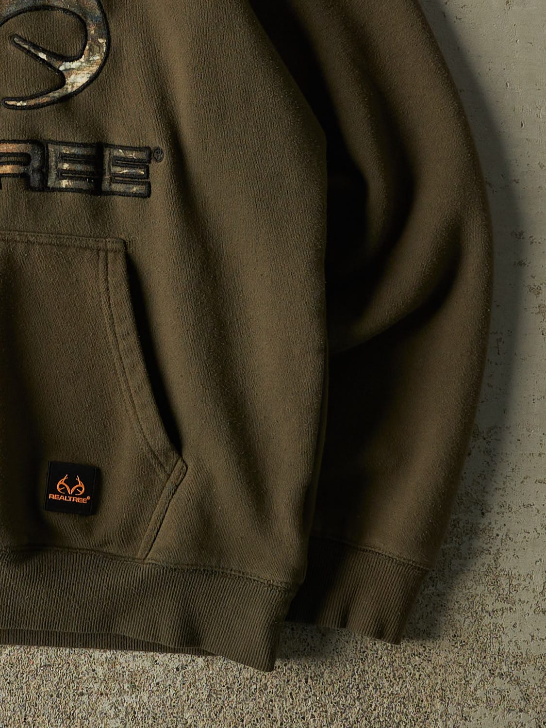Vintage Y2K Green Realtree Embroidered Hoodie (M/L)