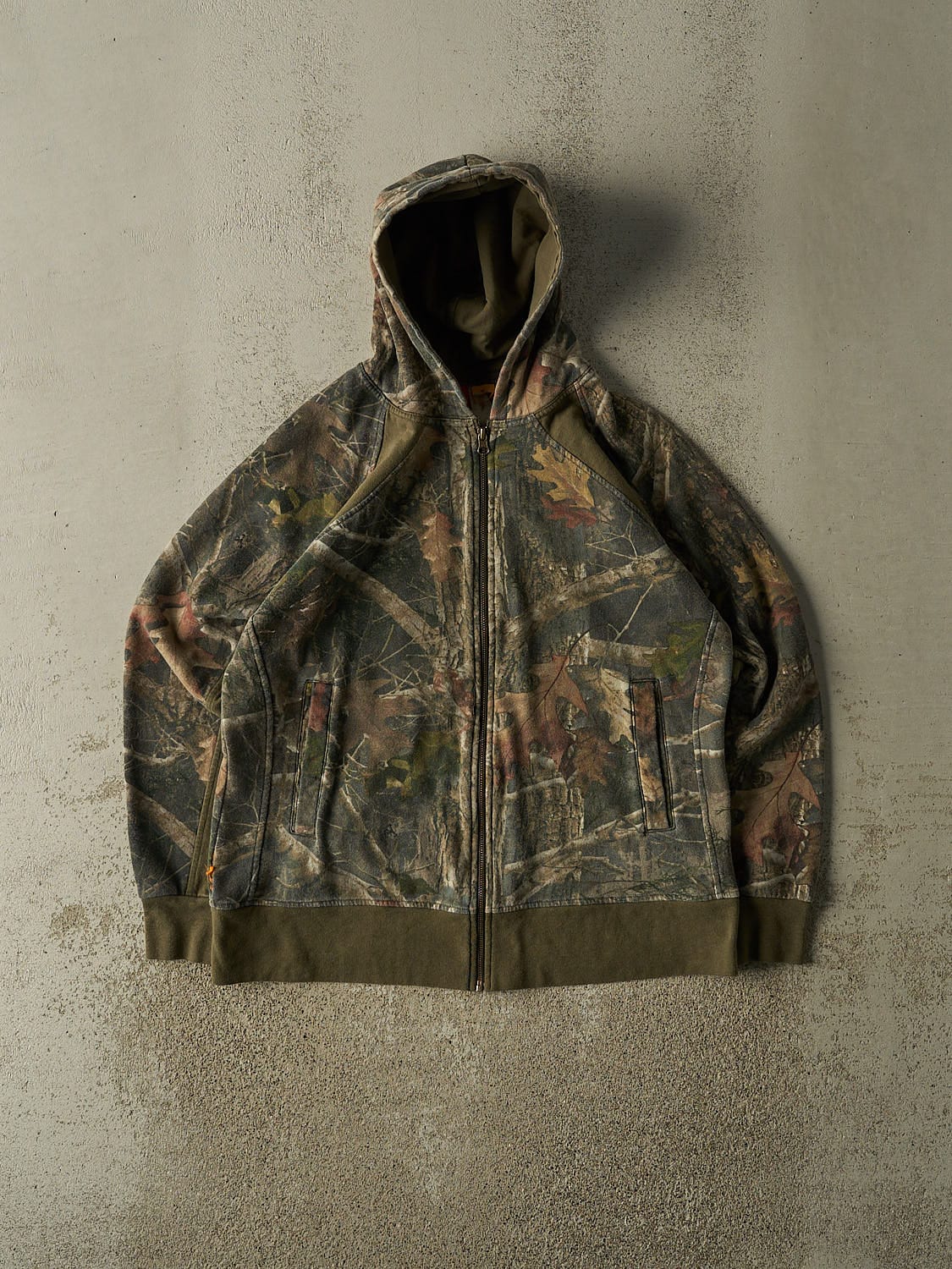 Vintage Y2K Camo Zip Up Hoodie (L)