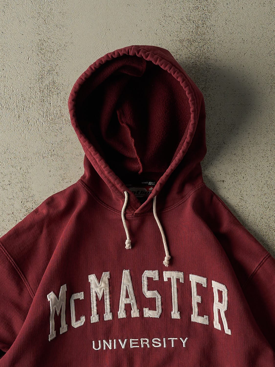 Vintage Y2K Burgundy McMaster University Hoodie (M)