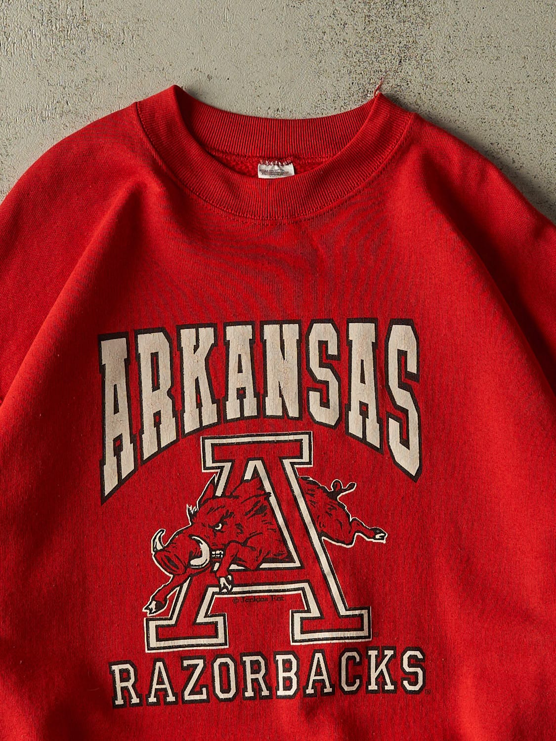 Vintage 90s Red University of Arkansas Razorbacks Crewneck (L/XL)