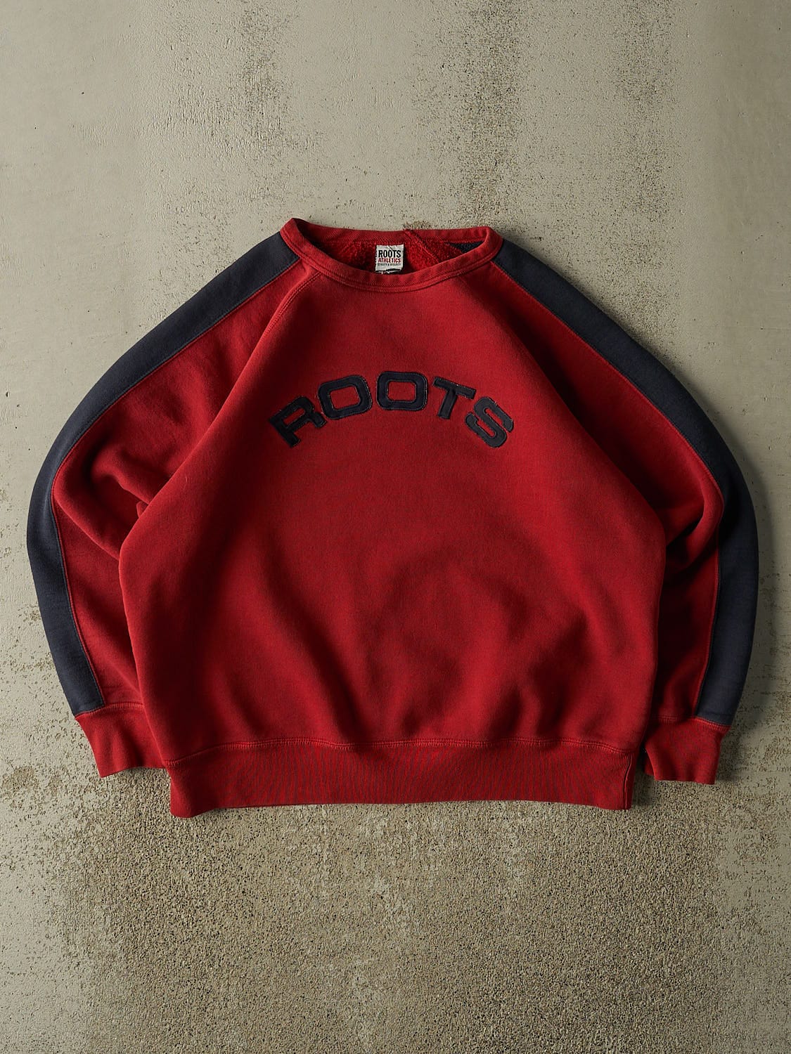Vintage Y2K Red Roots Crewneck (M/L)