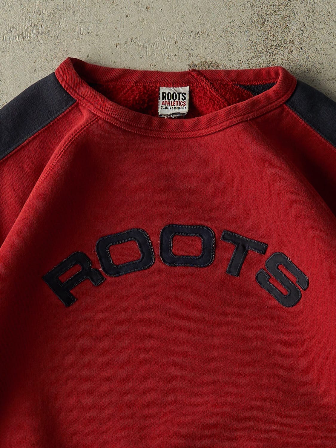 Vintage Y2K Red Roots Crewneck (M/L)