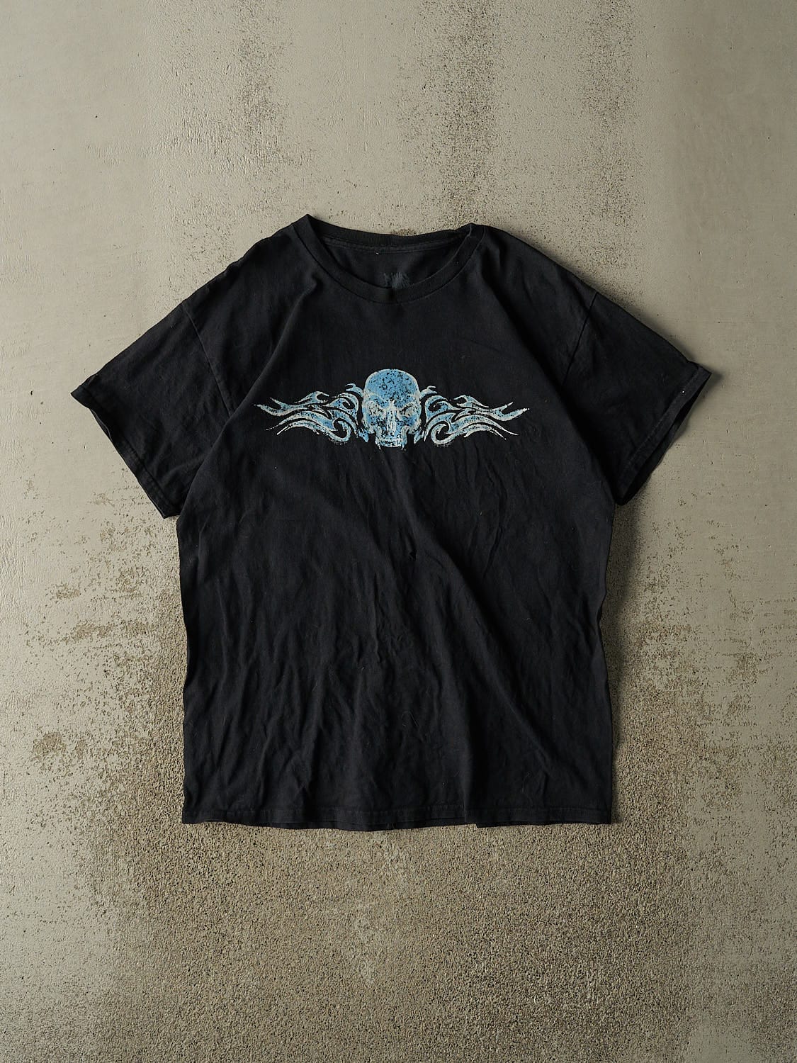 Vintage Y2K Black Skull Flame Graphic Tee (L/XL)