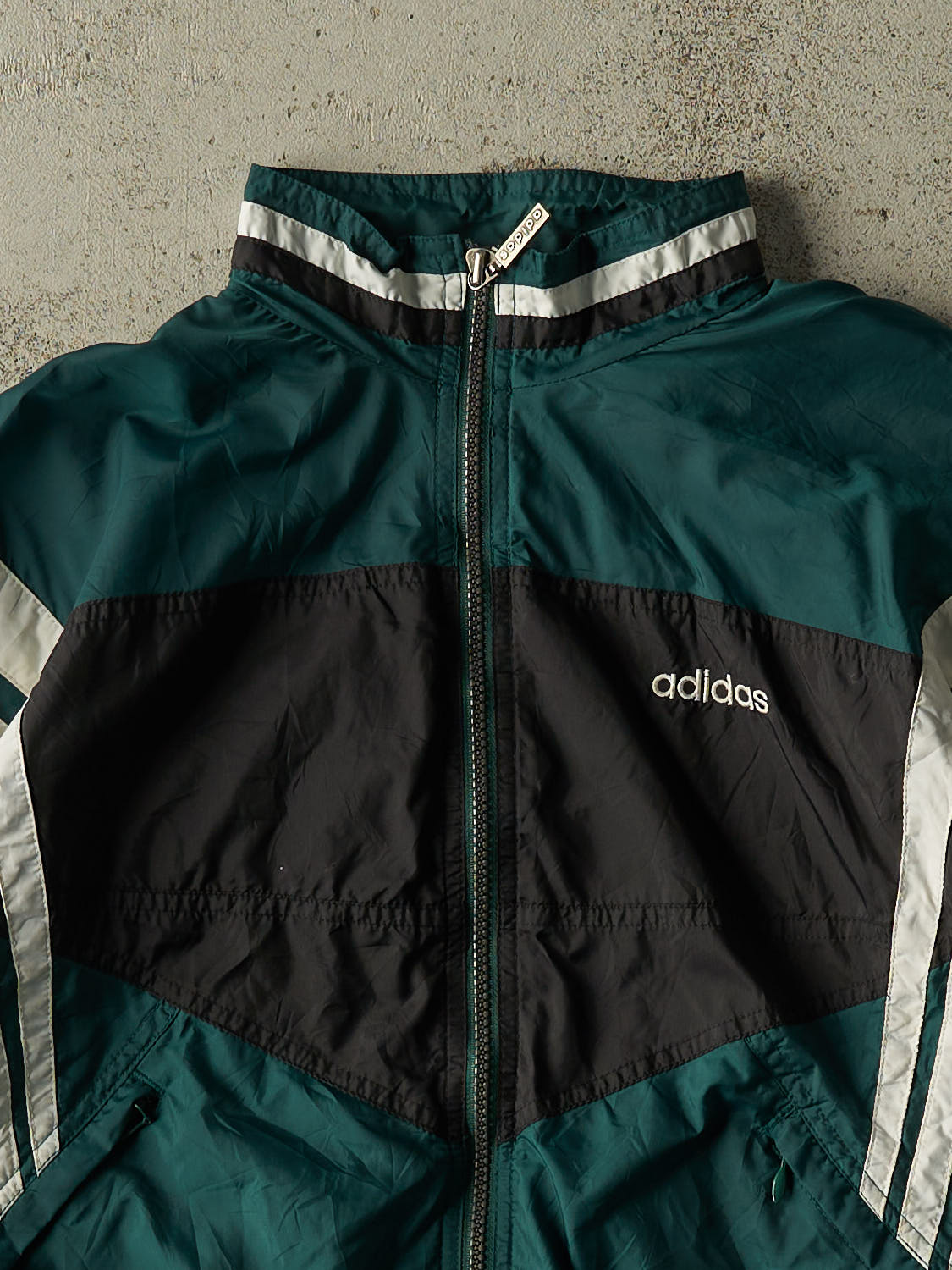 Vintage 90s Green Adidas Embroidered Windbreaker Jacket (XS/S)