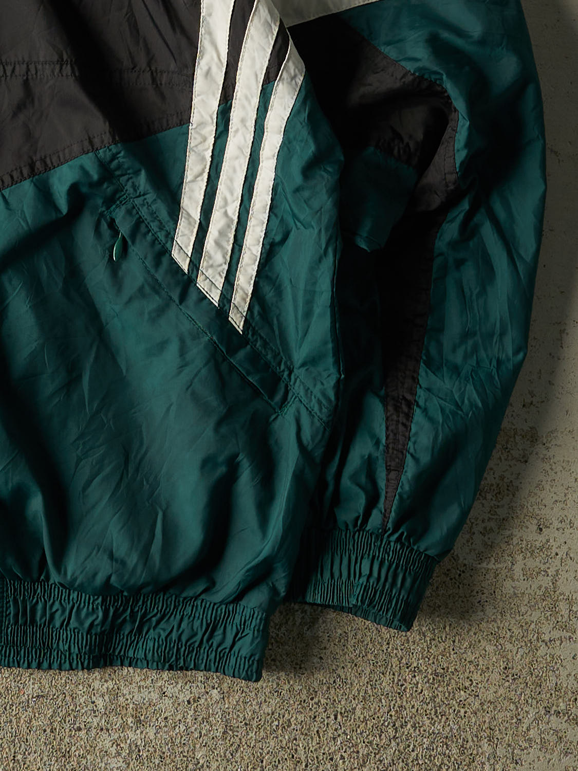 Vintage 90s Green Adidas Embroidered Windbreaker Jacket (XS/S)