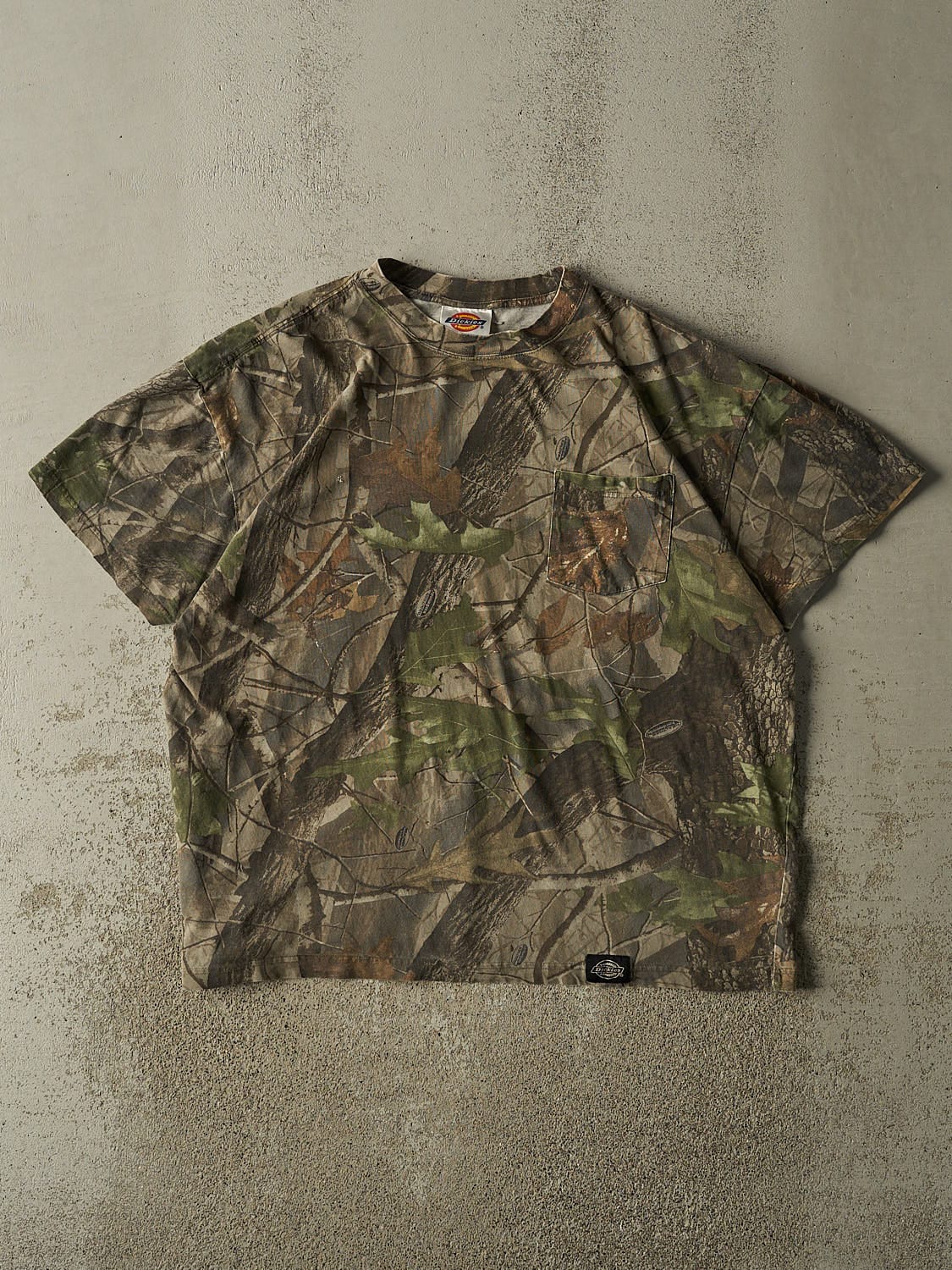 Vintage 90s Camo Realtree x Dickies Pocket Tee (XL)
