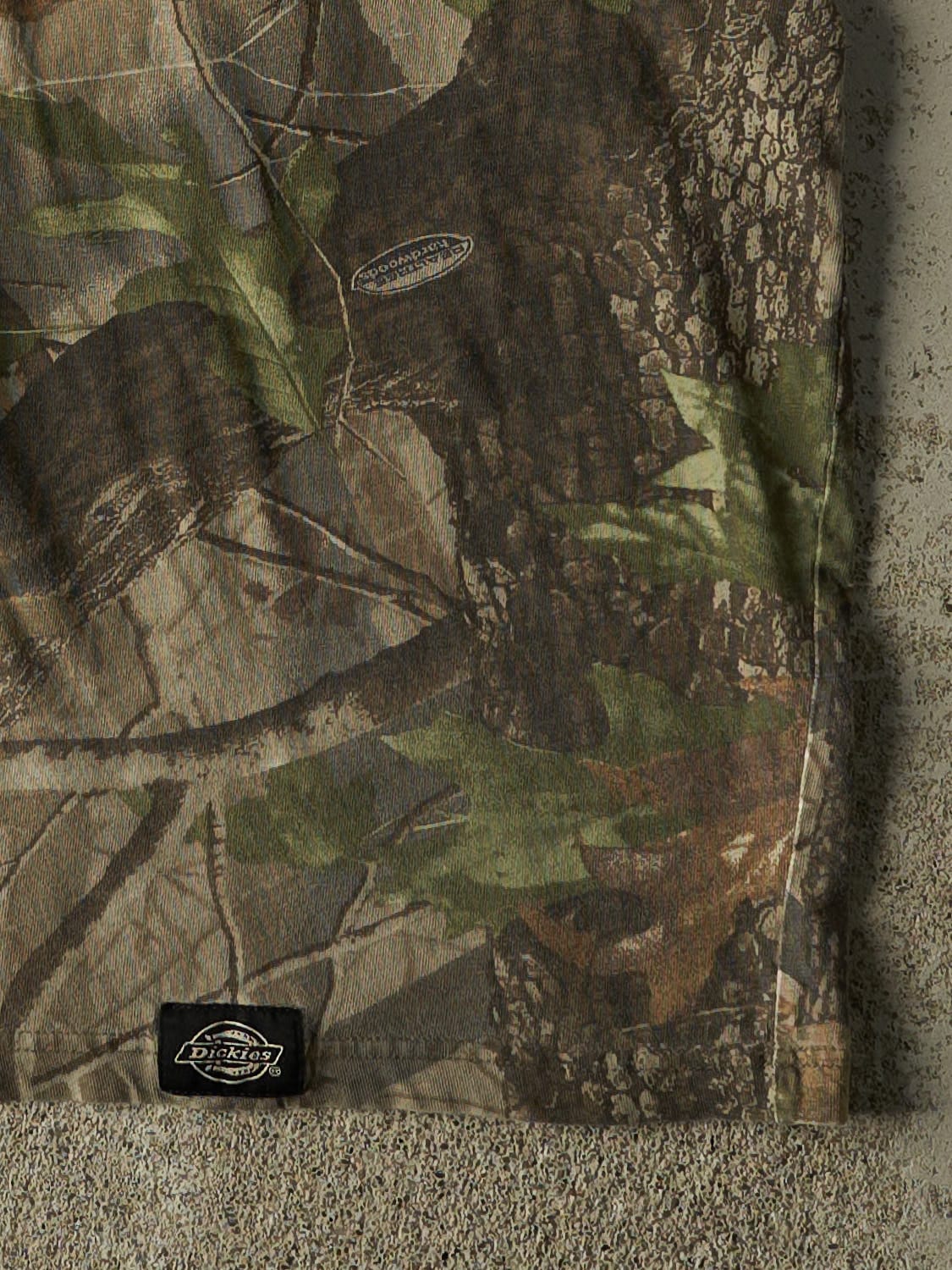 Vintage 90s Camo Realtree x Dickies Pocket Tee (XL)