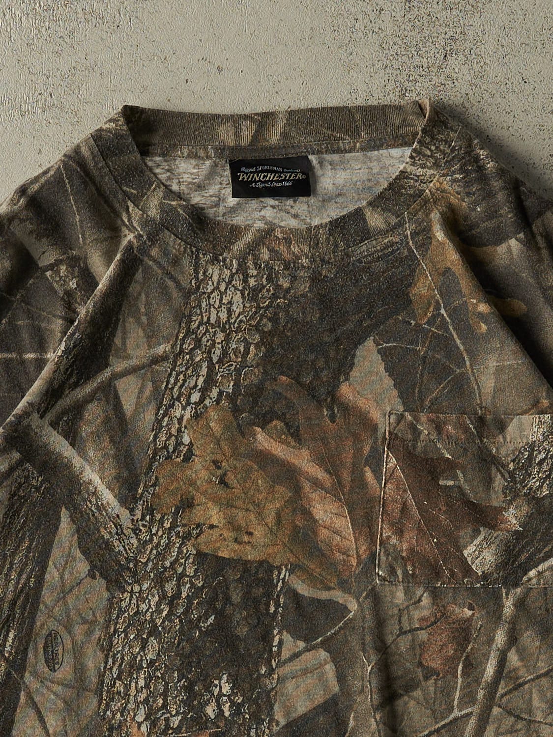 Vintage 90s Camo Realtree Pocket Tee (XL)
