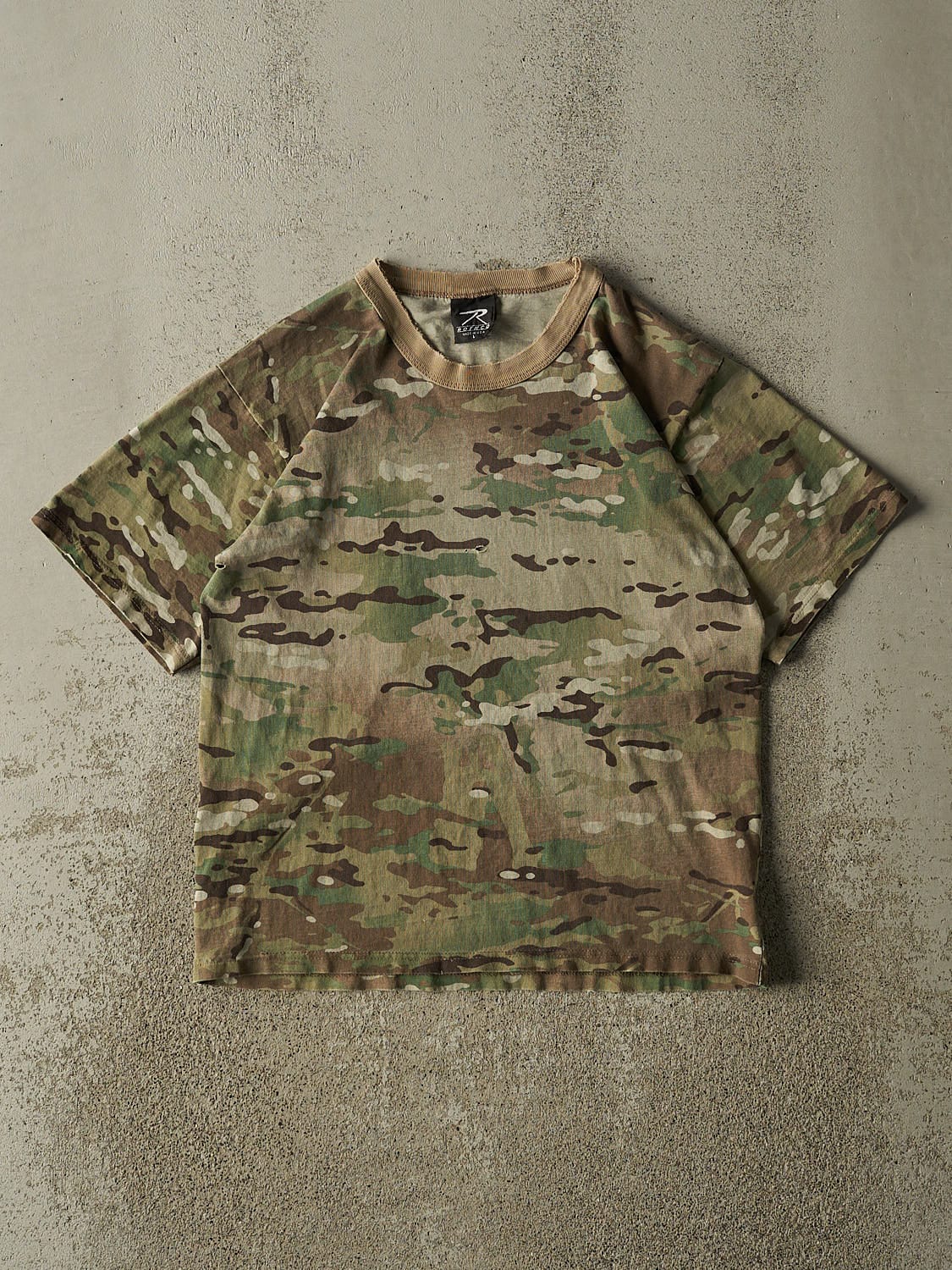Vintage Y2K Rothco Camo Tee (S/M)