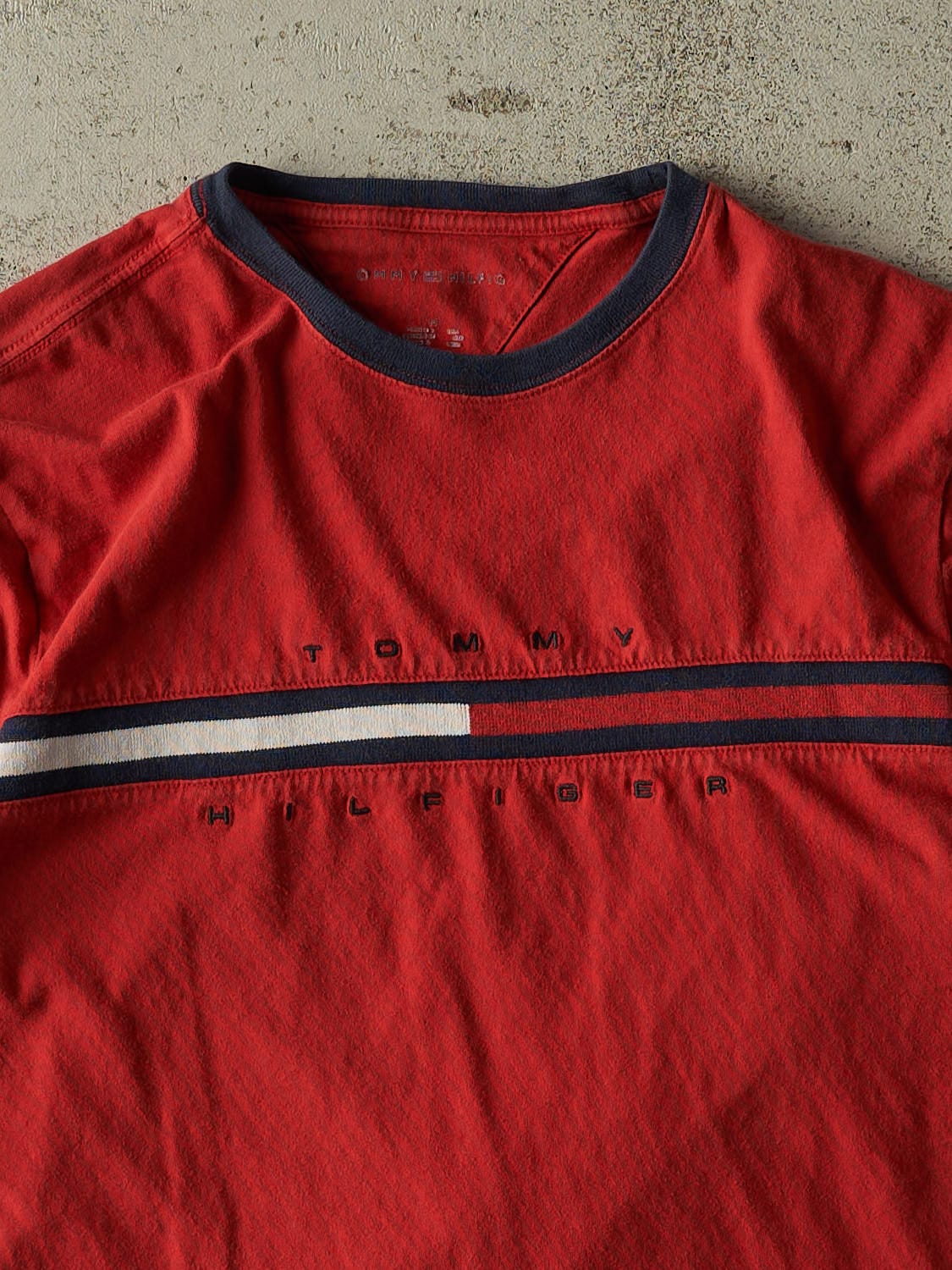 Vintage Y2K Red Tommy Hilfiger Tee (S/M)