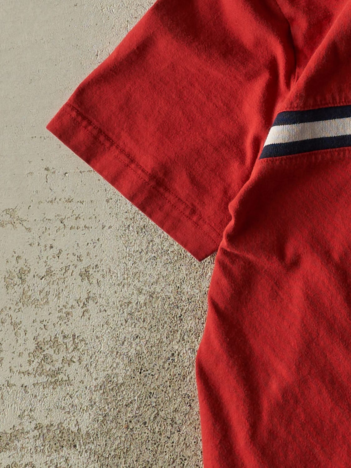 Vintage Y2K Red Tommy Hilfiger Tee (S/M)