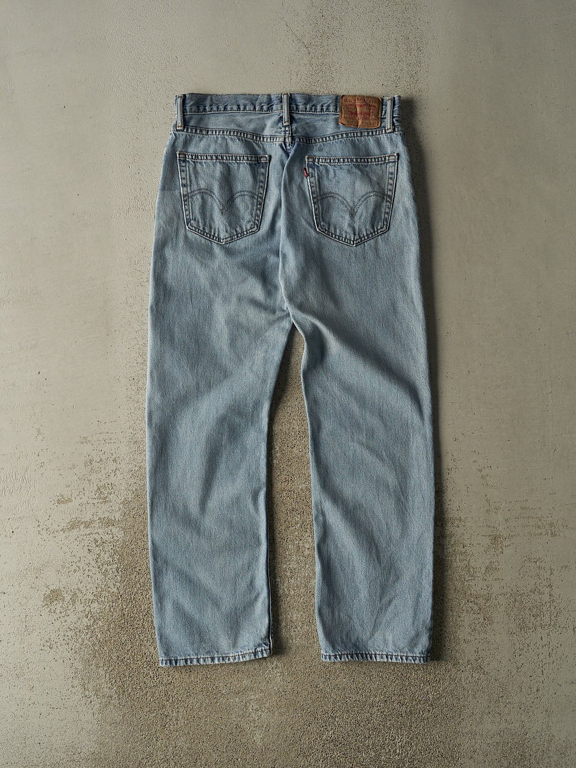 Vintage Y2K Light Wash Levi's 505 Jeans (33x32)