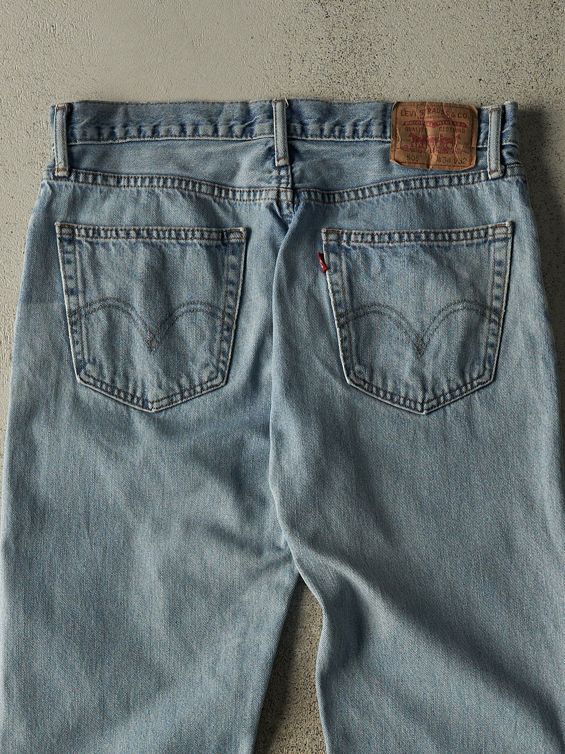 Vintage Y2K Light Wash Levi's 505 Jeans (33x32)