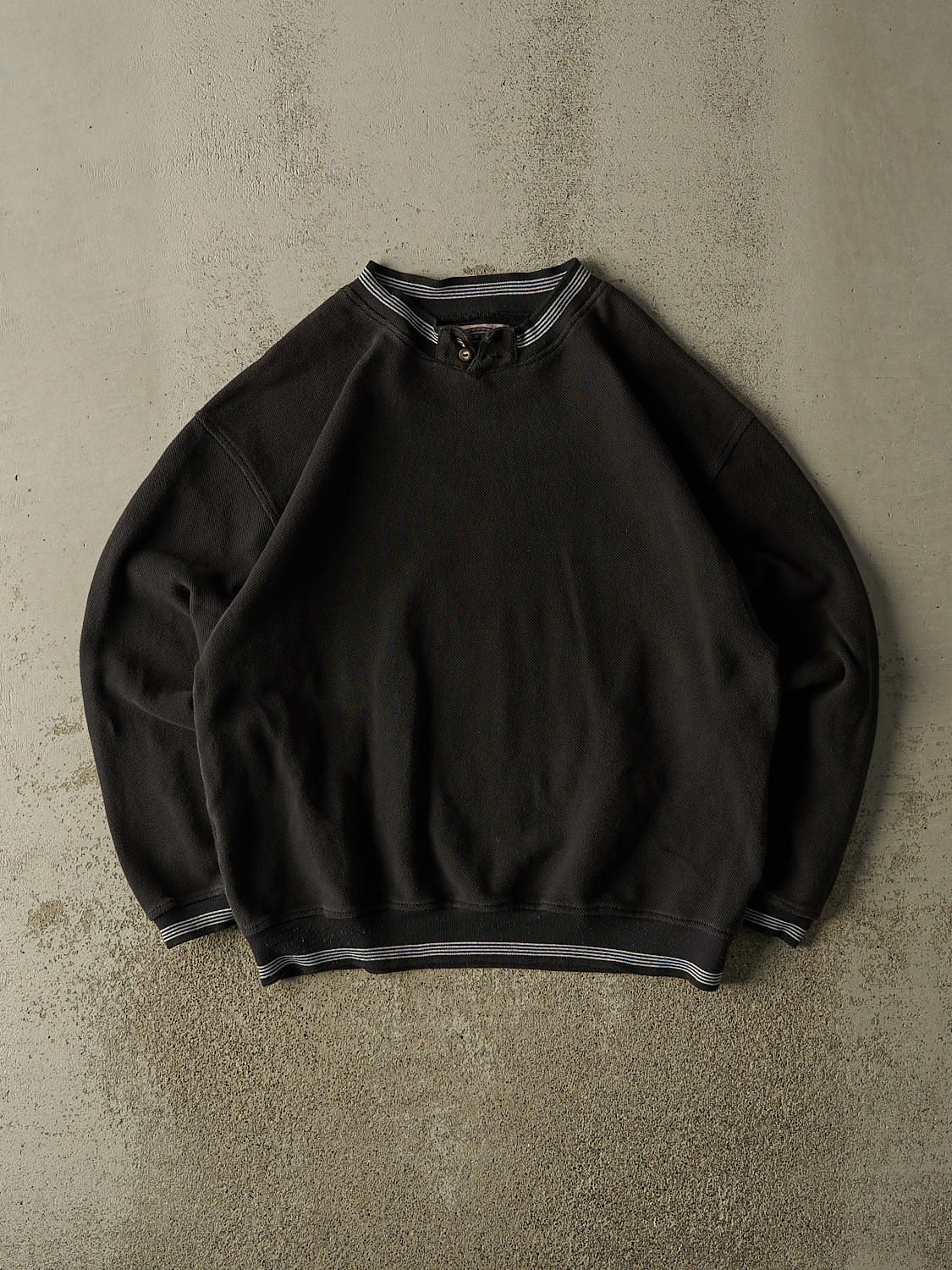 Vintage 90s Black Quarter Button Crewneck (L/XL)