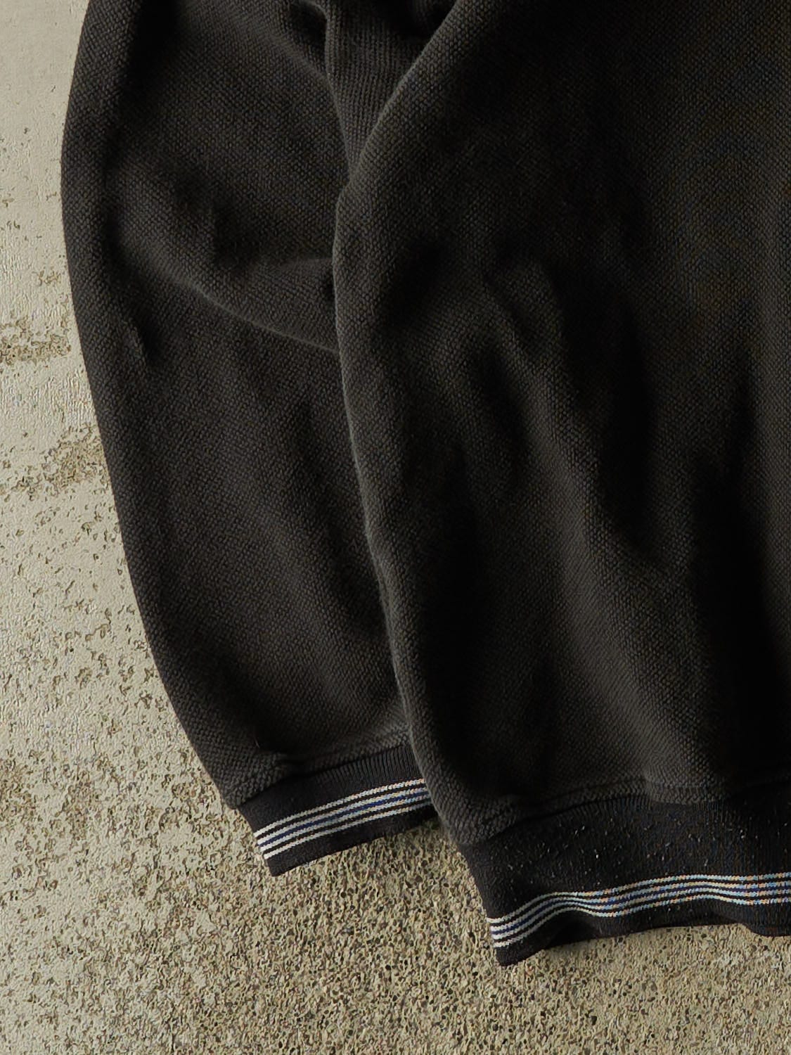 Vintage 90s Black Quarter Button Crewneck (L/XL)