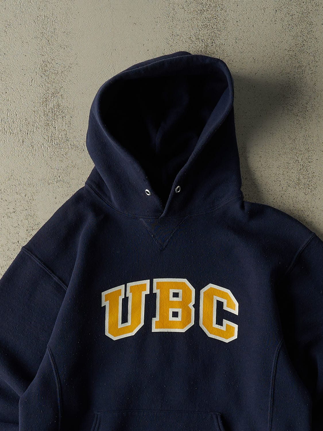 Vintage Y2K Navy Blue Russell Athletic UBC Hoodie (M)