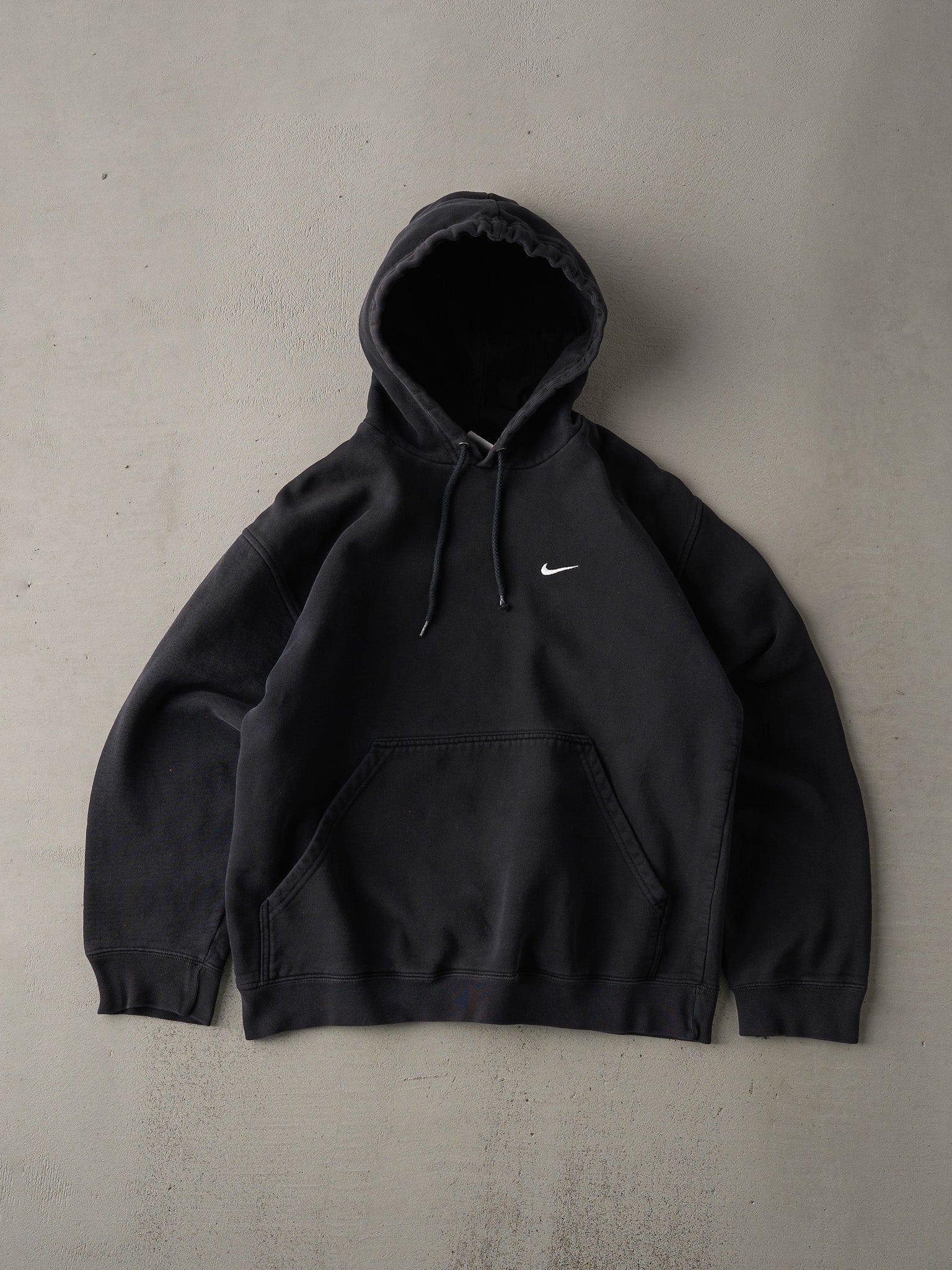 Vintage Y2k Black Nike Essential Hoodie (M)