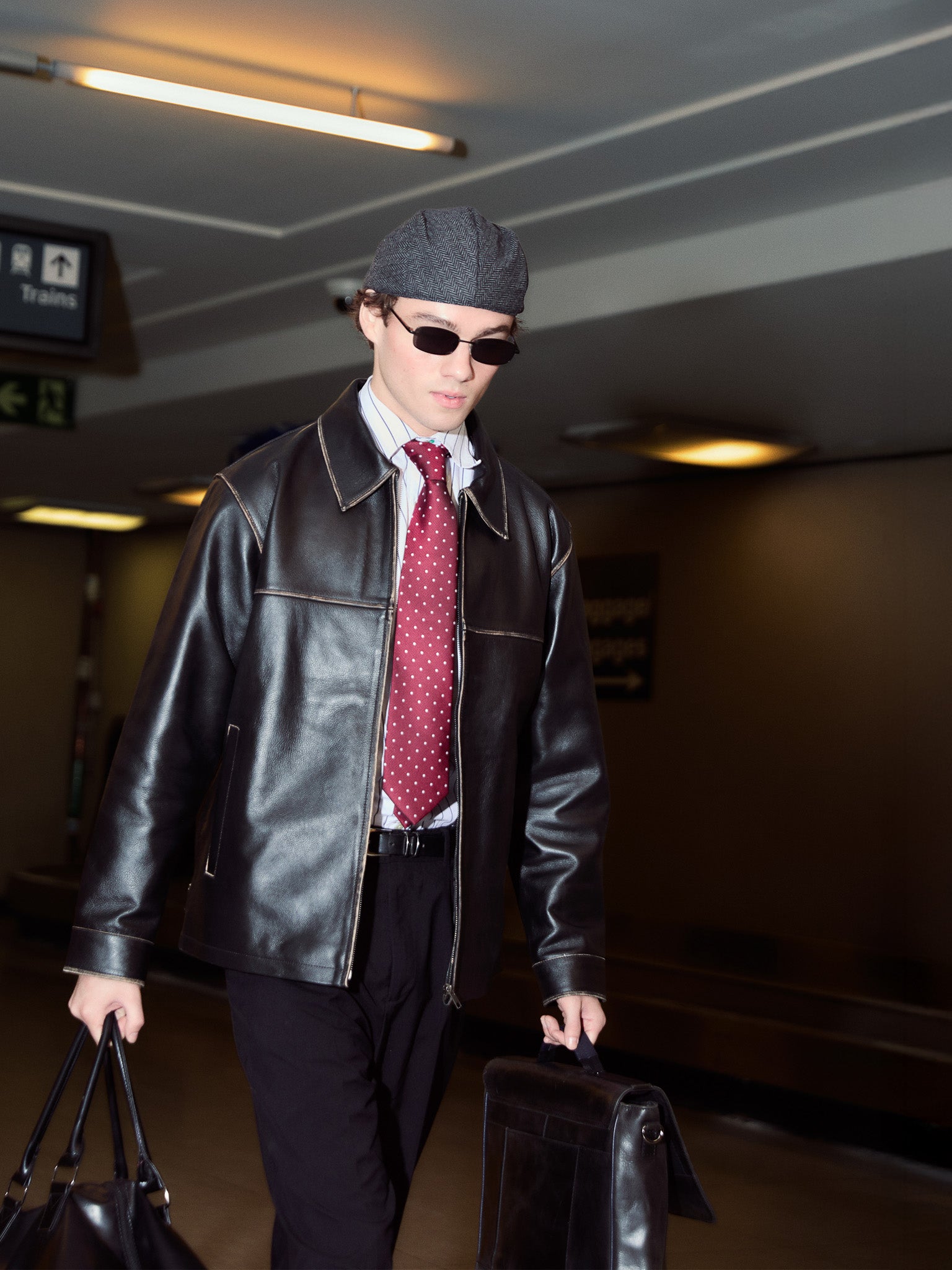 The 90s Cut Leather Jacket - Solid Black