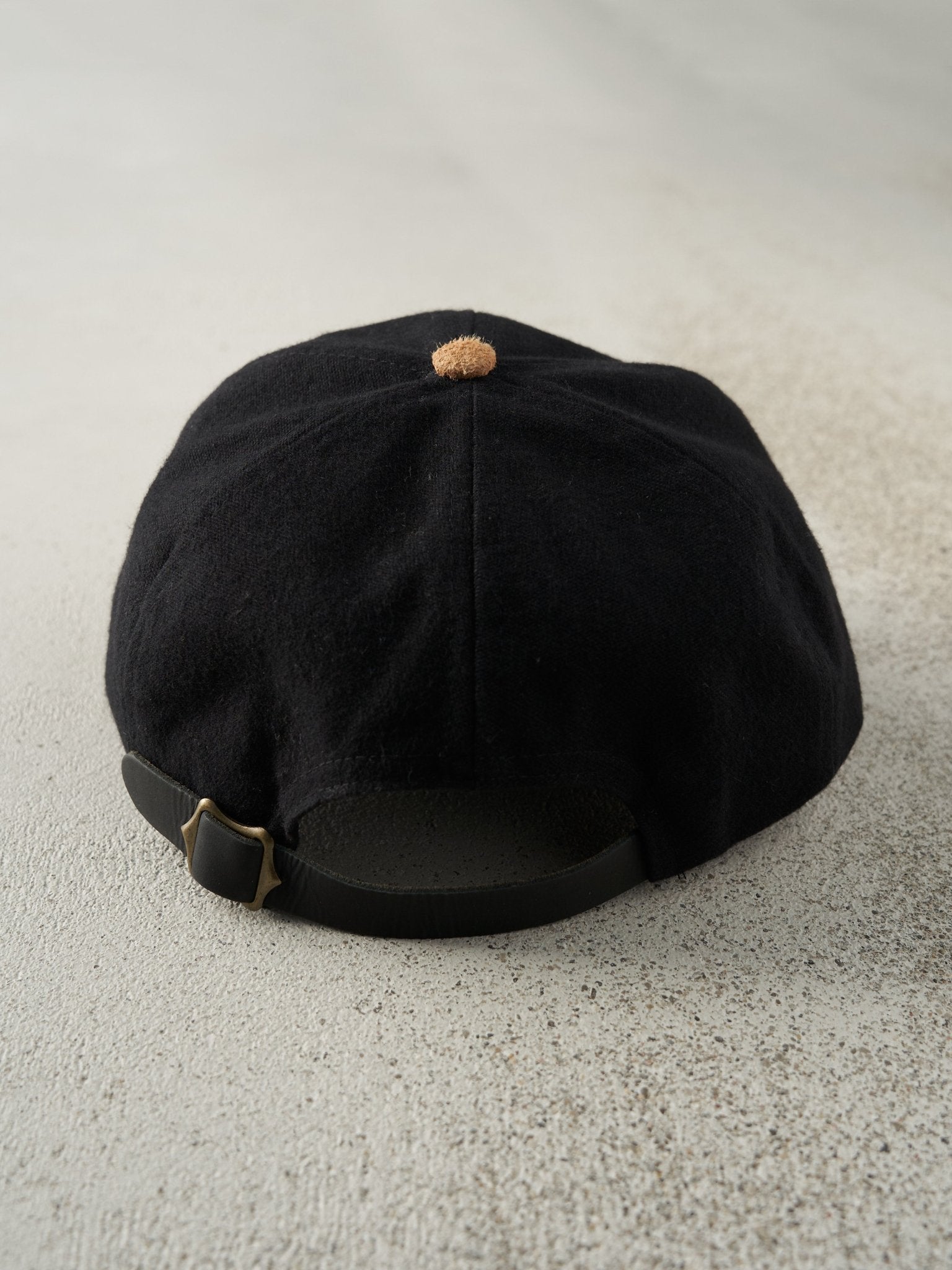 Vintage 90s Black & Beige Embroidered The Vancouver Sun Leather Strapback Hat