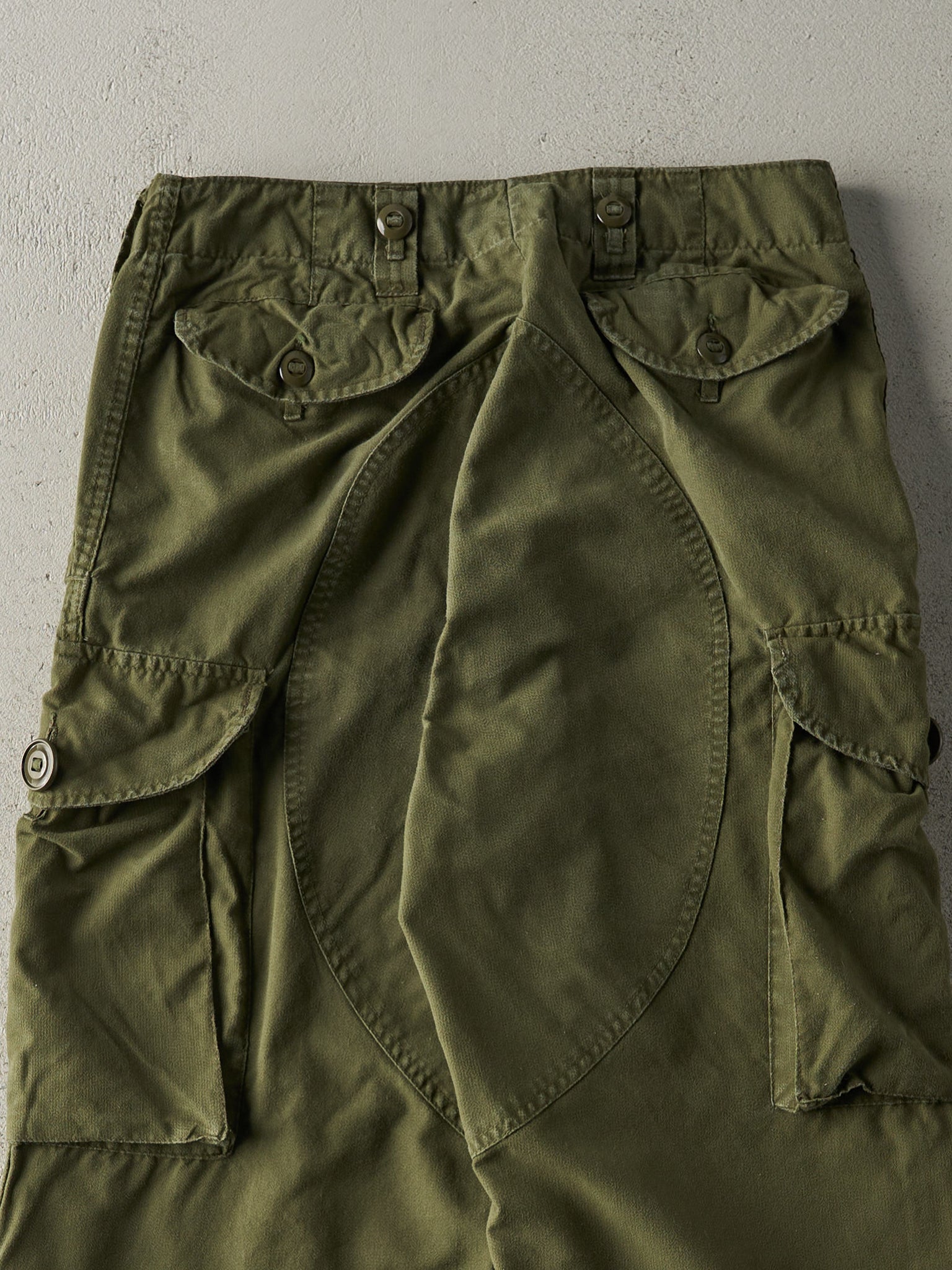 Vintage 98' Army Green Military Pants (31x27.5)