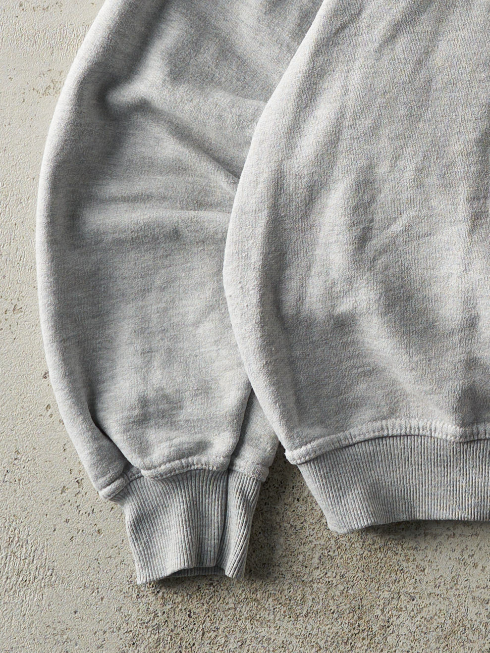 Vintage 90s Grey Blank Pluma by Russell Athletic Crewneck (L)