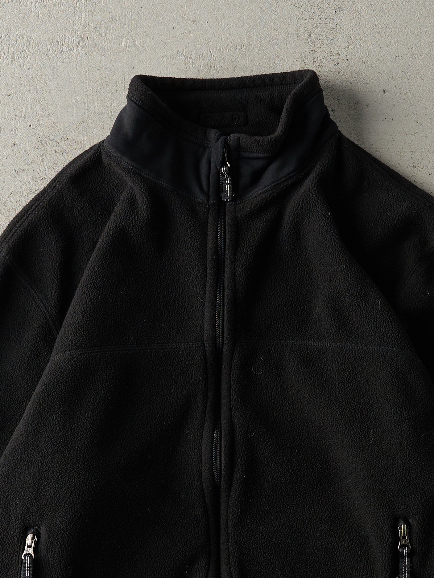 Vintage Y2K Black Gap Fleece Zip Up Sweatshirt (L/XL)