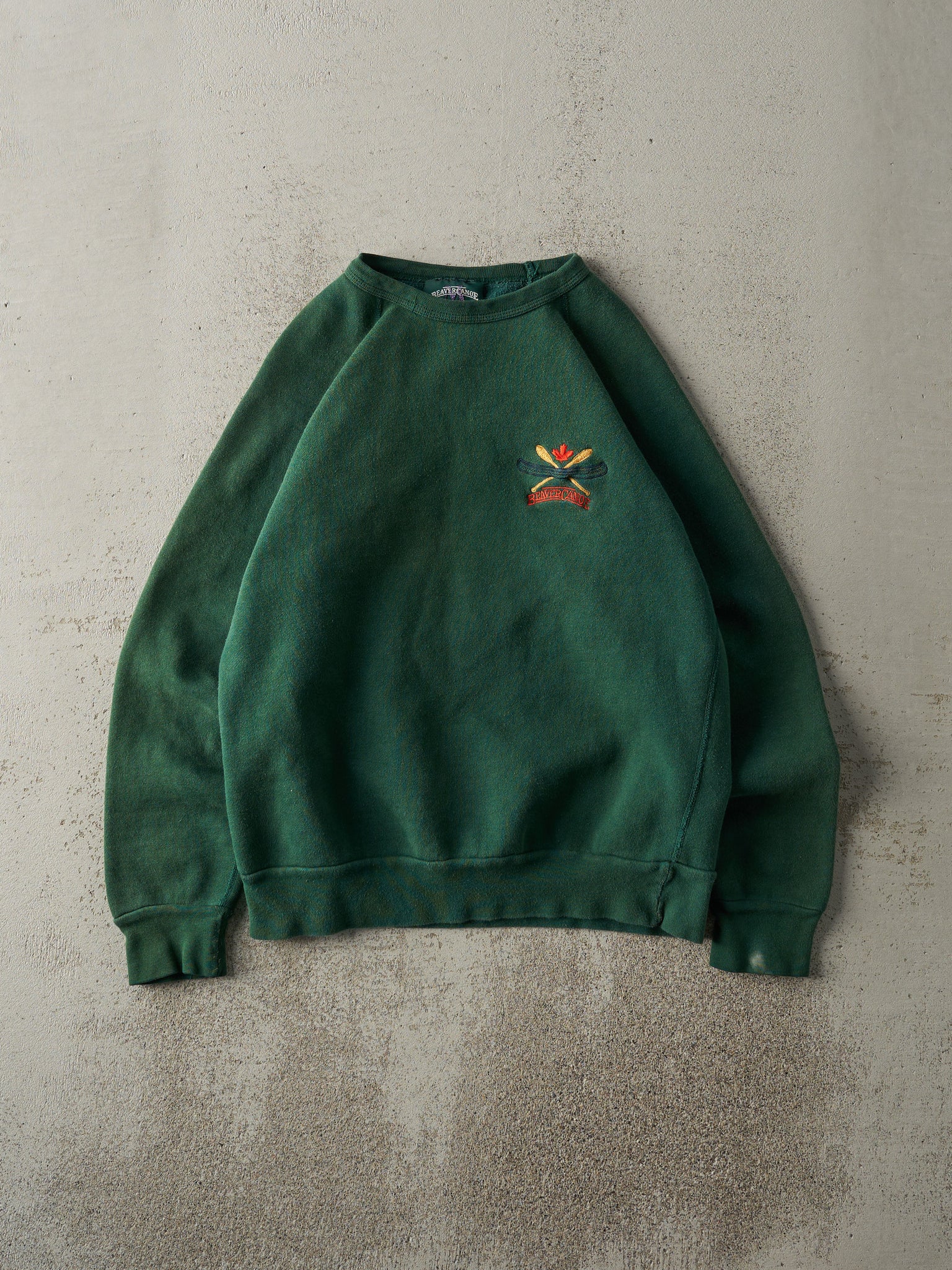 Vintage 80s Forest Green Embroidered Beaver Canoe Crewneck (S/M)