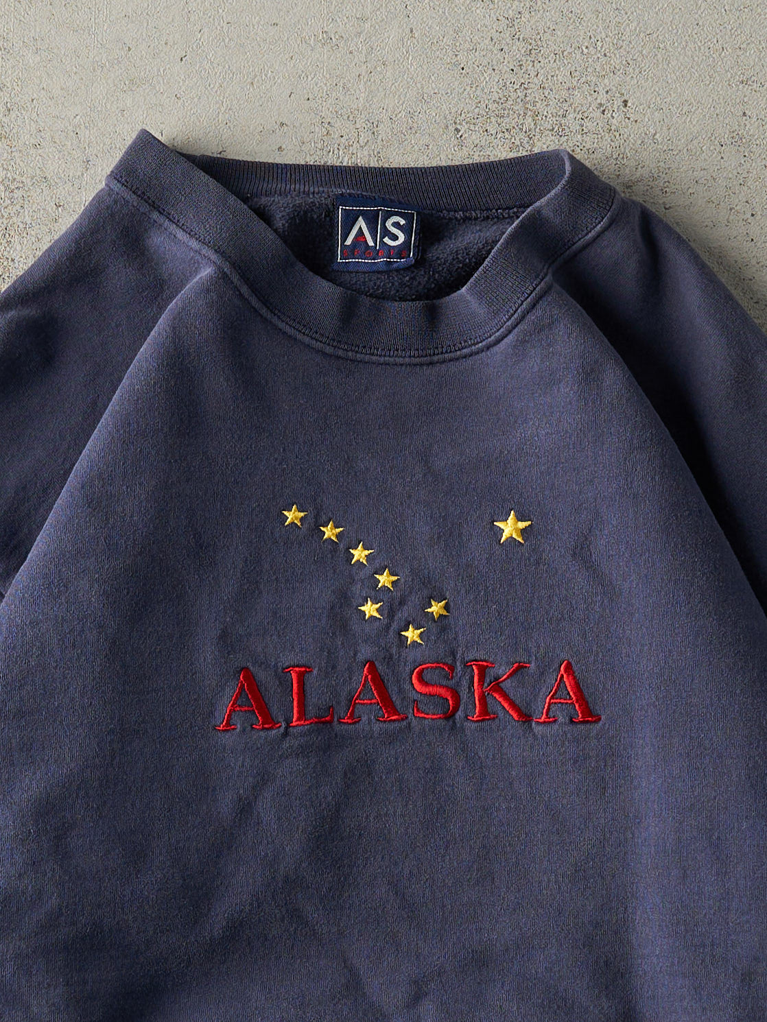 Vintage 90s Navy Blue Embroidered Alaska Boxy Crewneck (L)