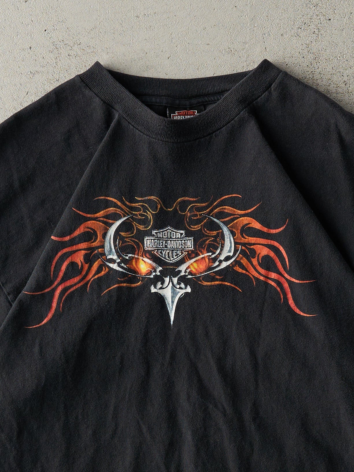 Vintage 04' Black Sioux Falls, SD Harley Davidson Tee (M/L)